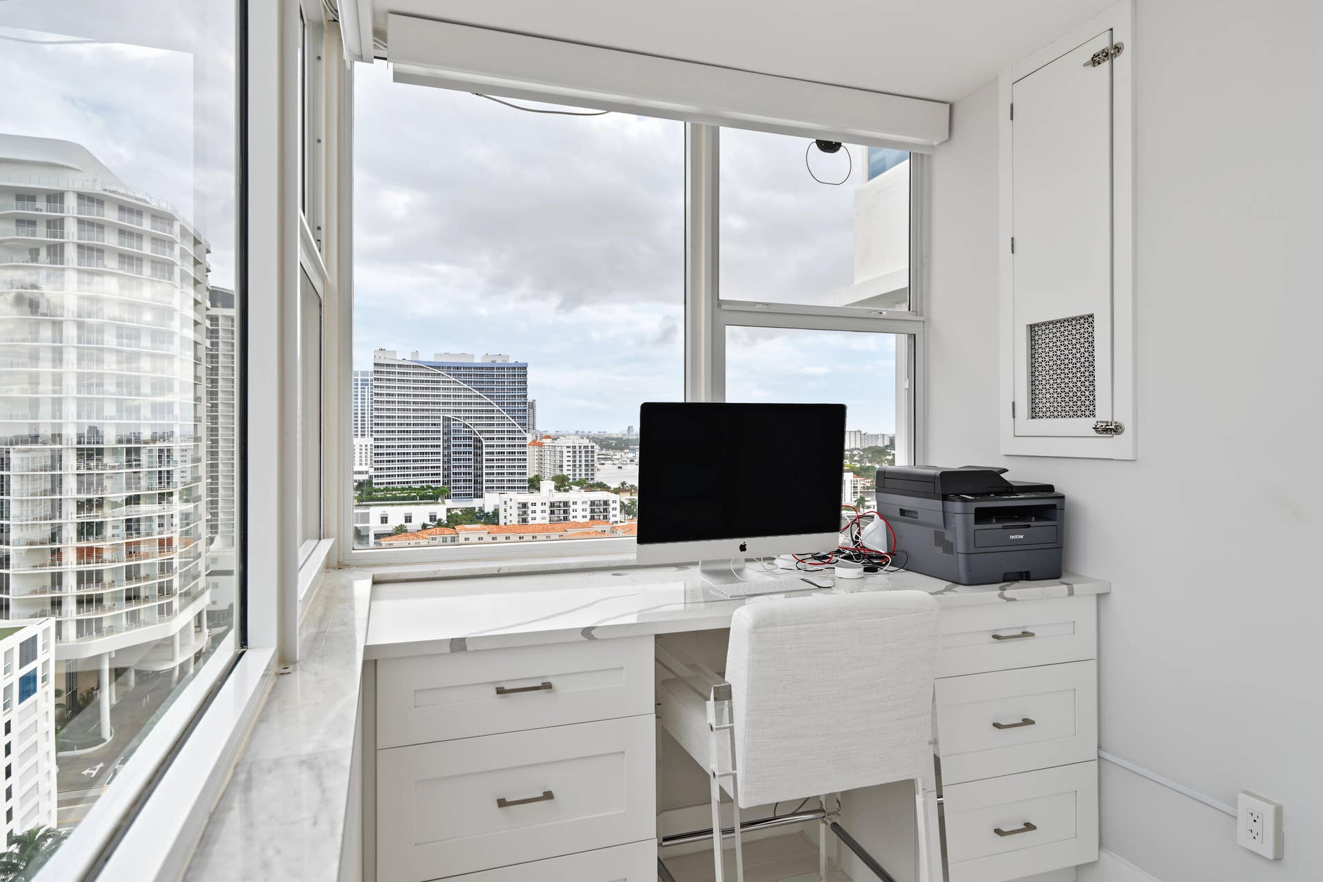 3003 TERRAMAR Street, #1701, Fort Lauderdale, FL 33304 OFFICE VIEW