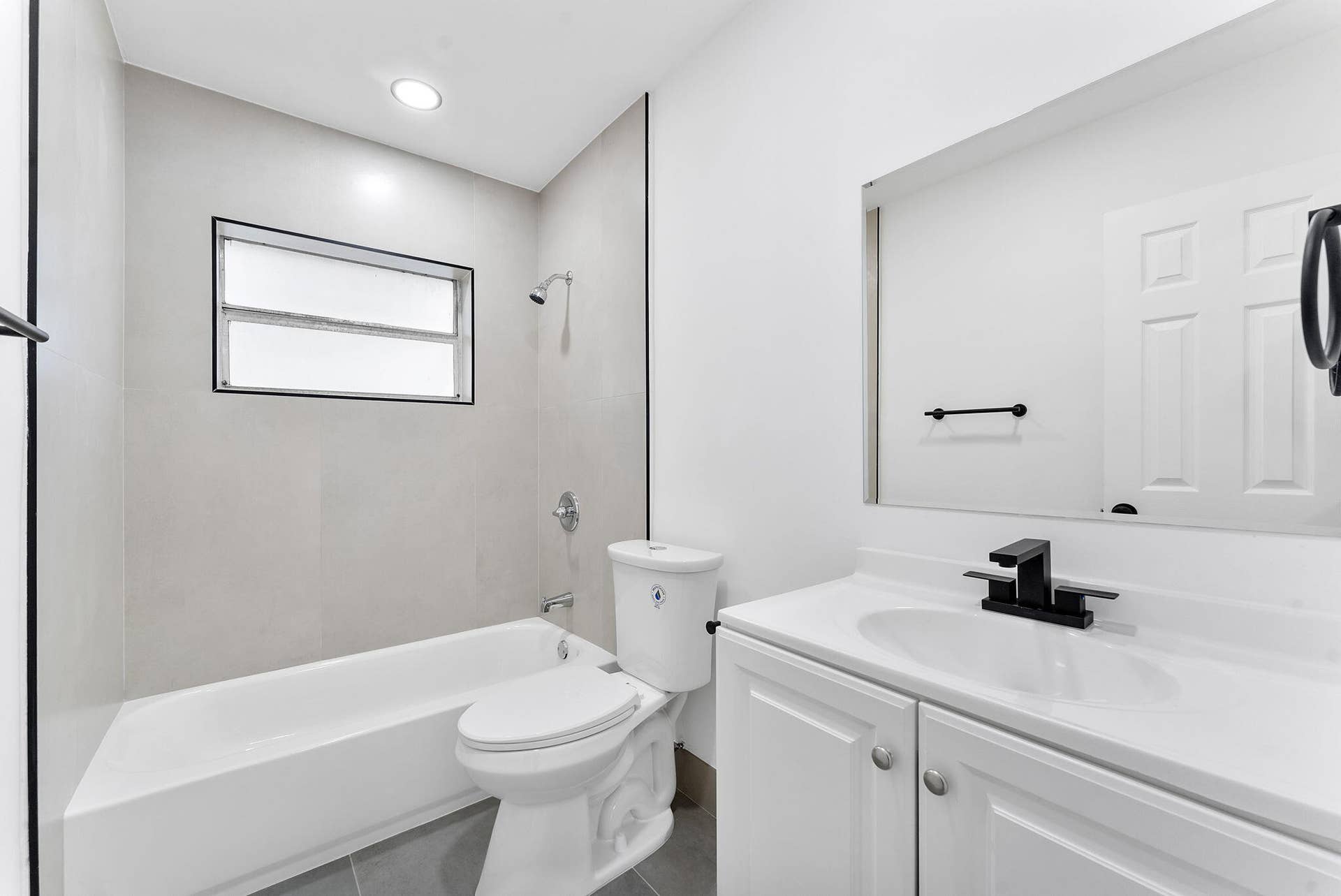 316 NW 6th Court, Deerfield Beach, FL 33441 27-web-or-mls-DSC06537