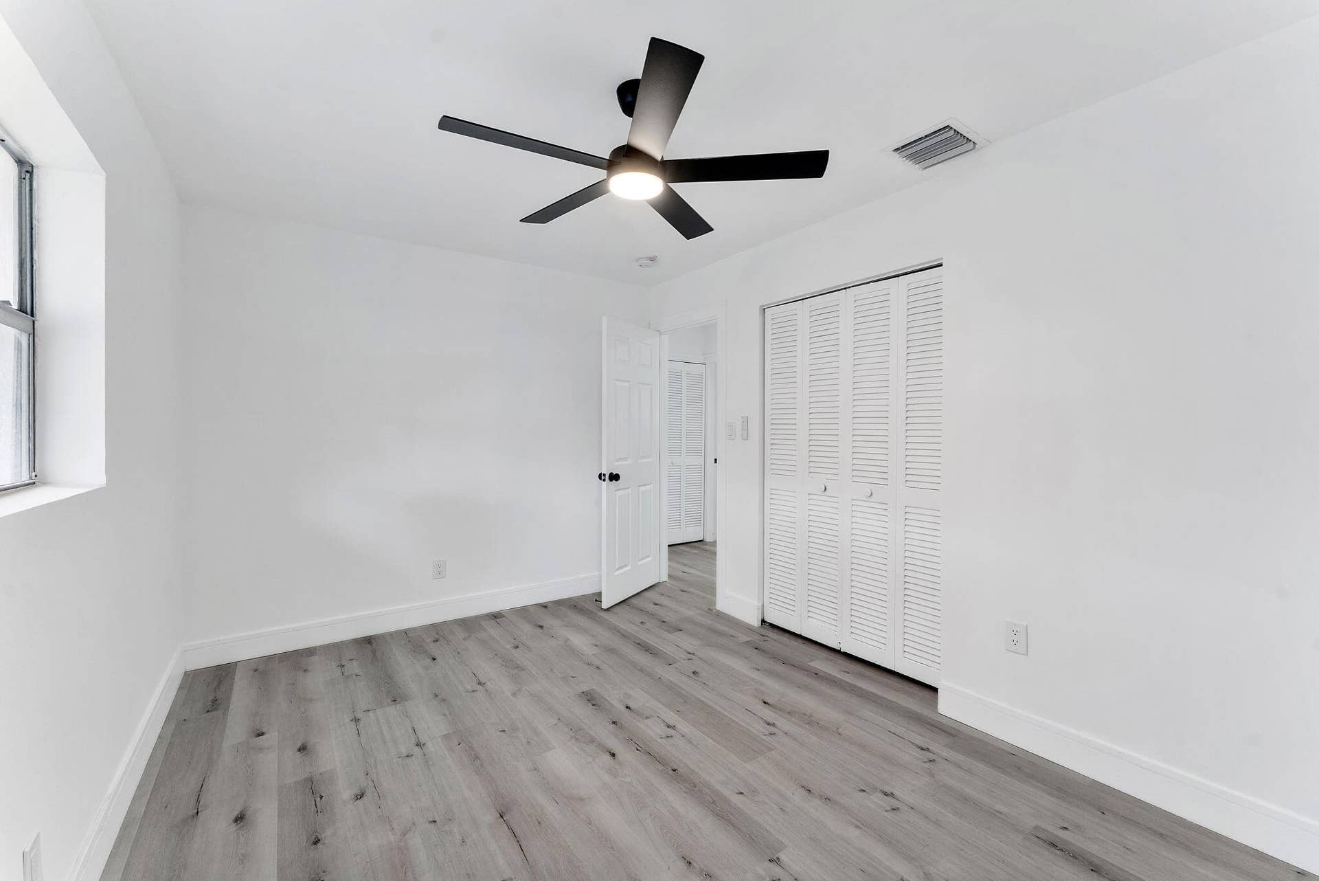 316 NW 6th Court, Deerfield Beach, FL 33441 33-web-or-mls-DSC06555