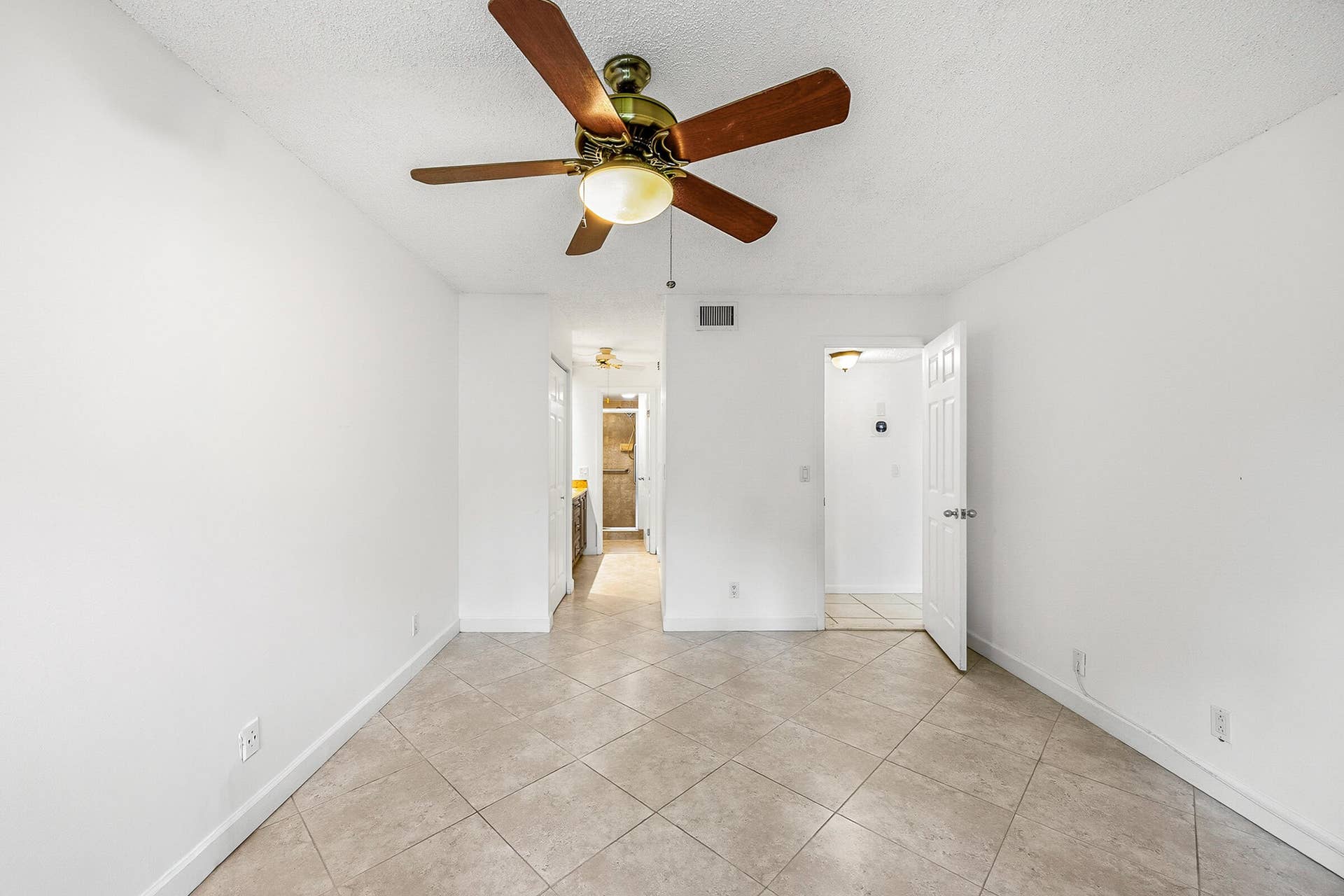 2225 SW 15TH Street, #223, Deerfield Beach, FL 33442 EO2A4212-HDR
