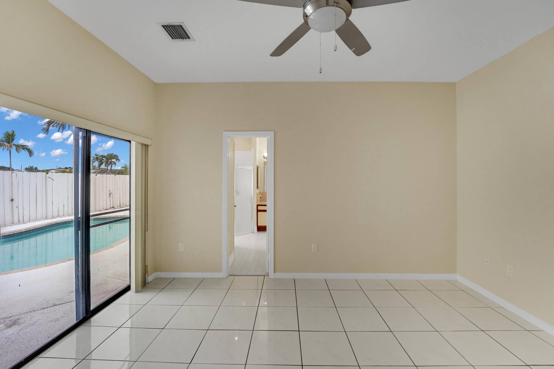 9401 NW 18TH Drive, Plantation, FL 33322 DSC01359