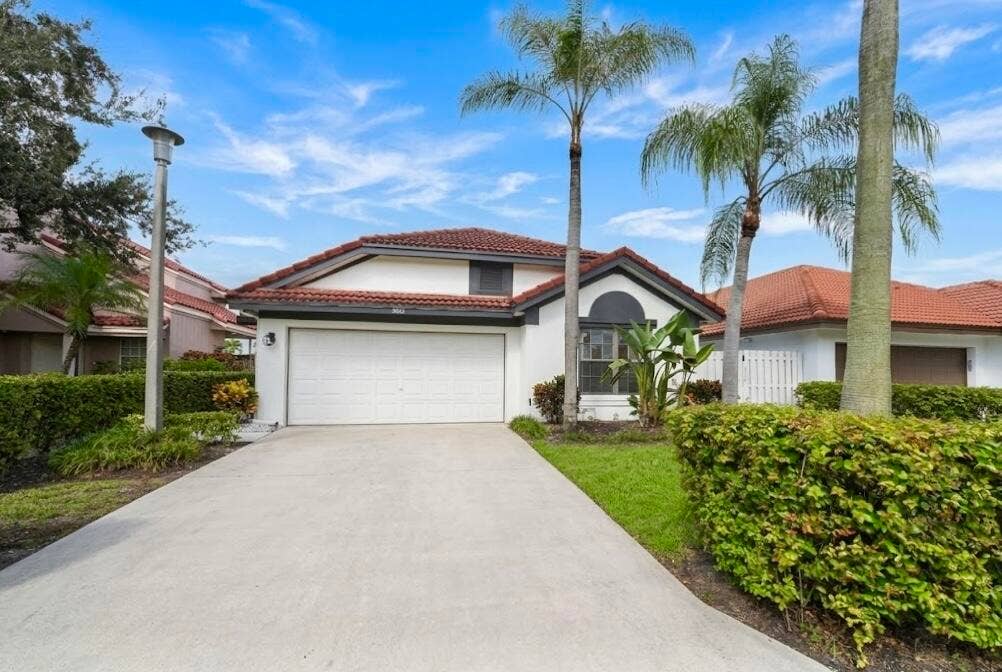 9401 NW 18TH Drive, Plantation, FL 33322 front