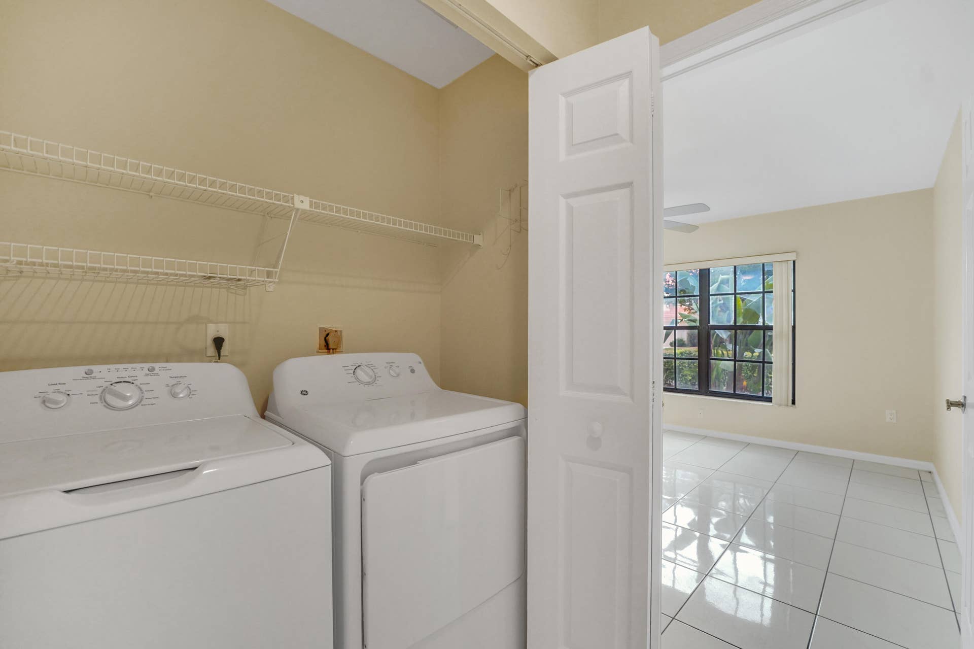 9401 NW 18TH Drive, Plantation, FL 33322 DSC01314