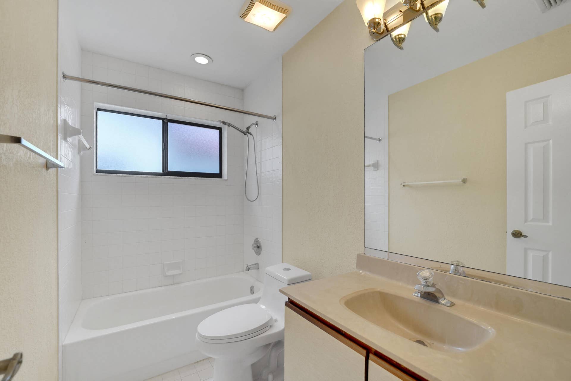 9401 NW 18TH Drive, Plantation, FL 33322 DSC01308