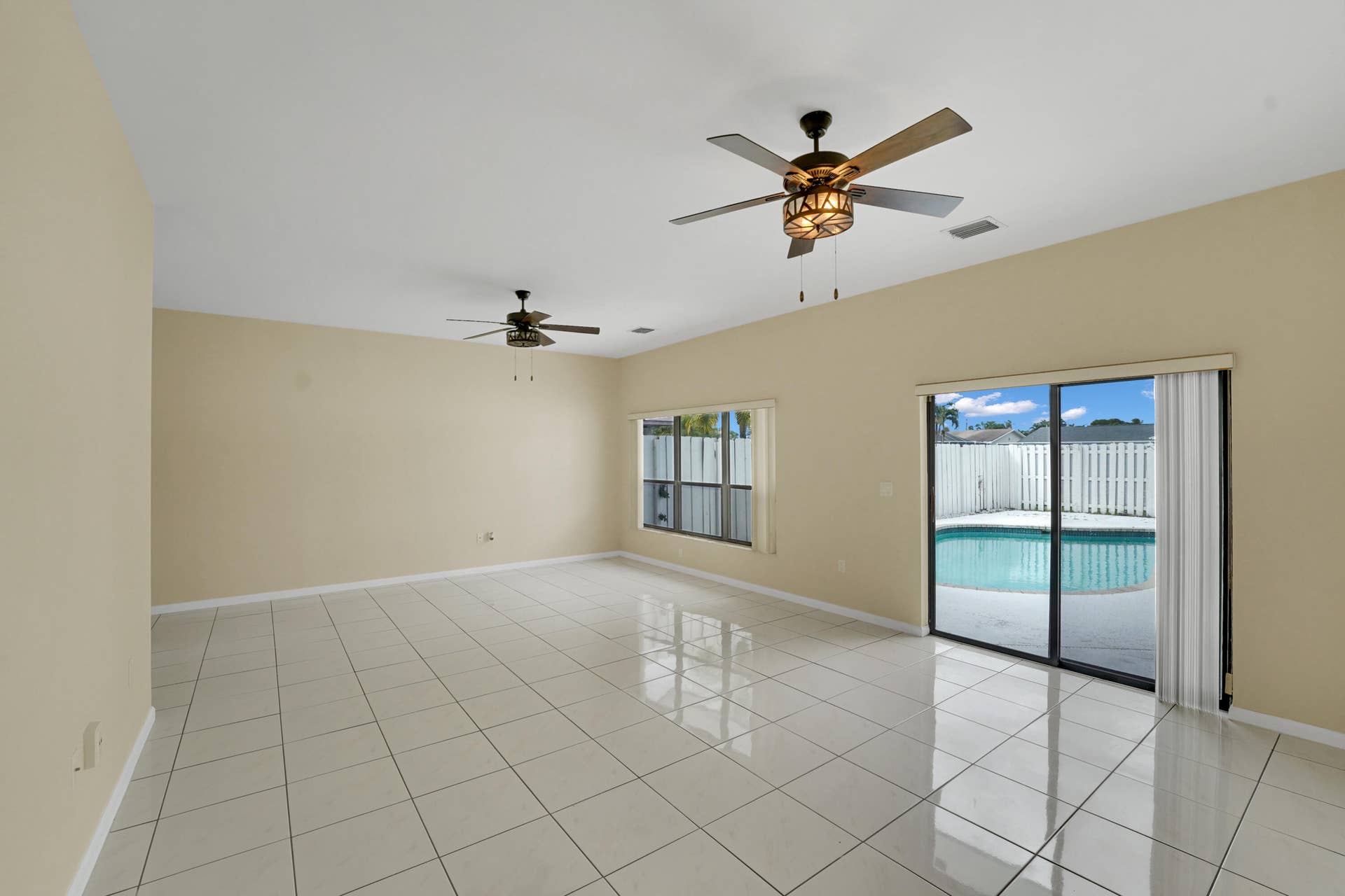 9401 NW 18TH Drive, Plantation, FL 33322 DSC01257
