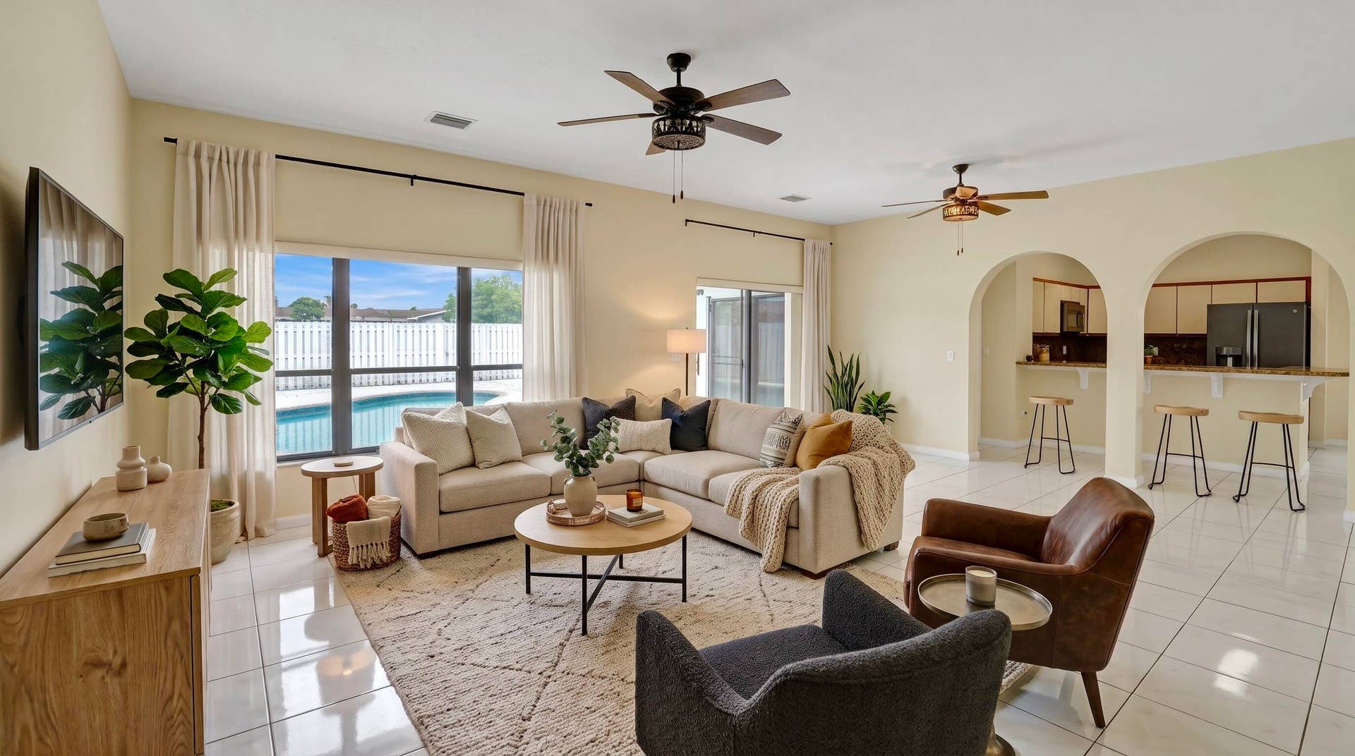 9401 NW 18TH Drive, Plantation, FL 33322 Staged Livingroom