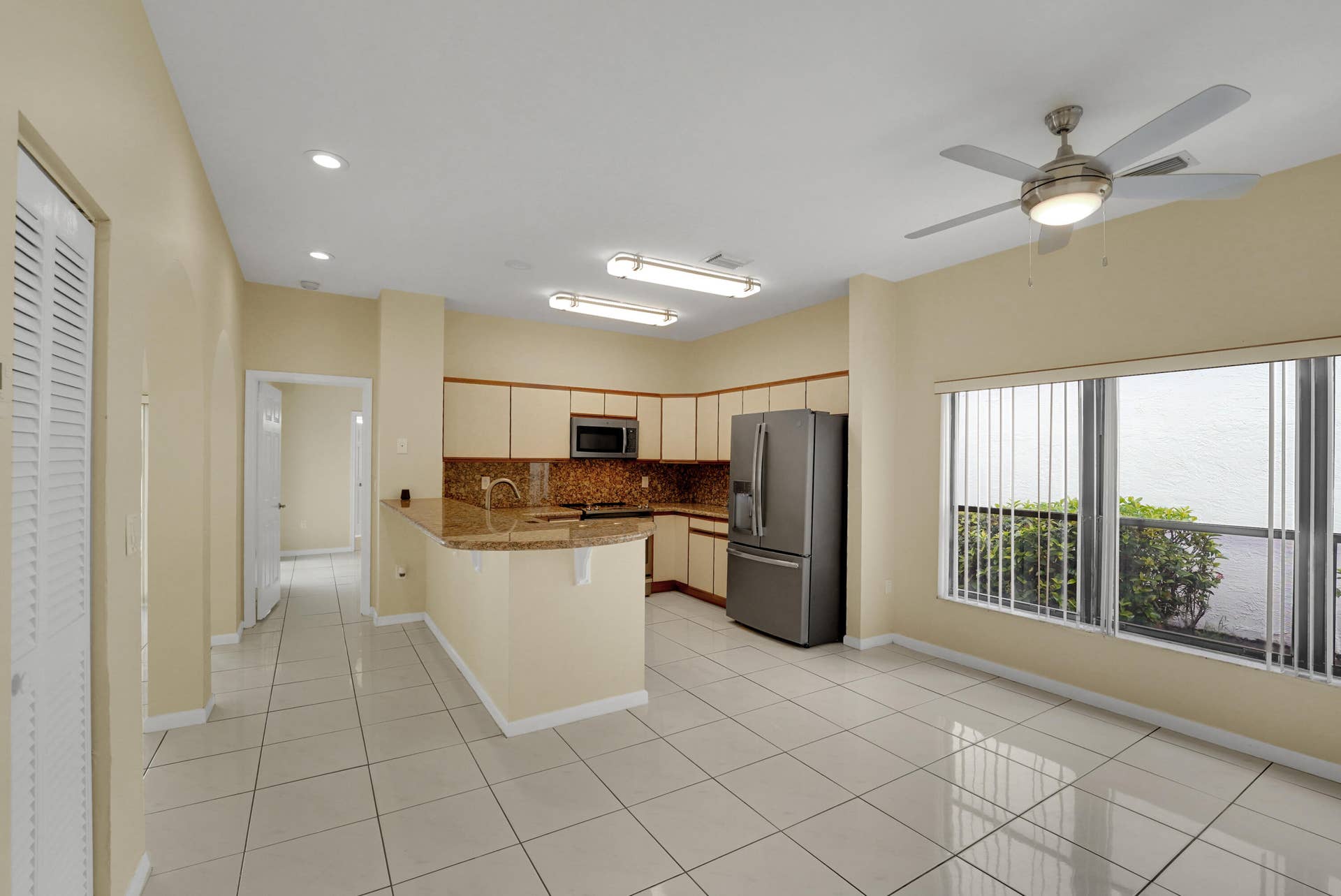 9401 NW 18TH Drive, Plantation, FL 33322 DSC01275