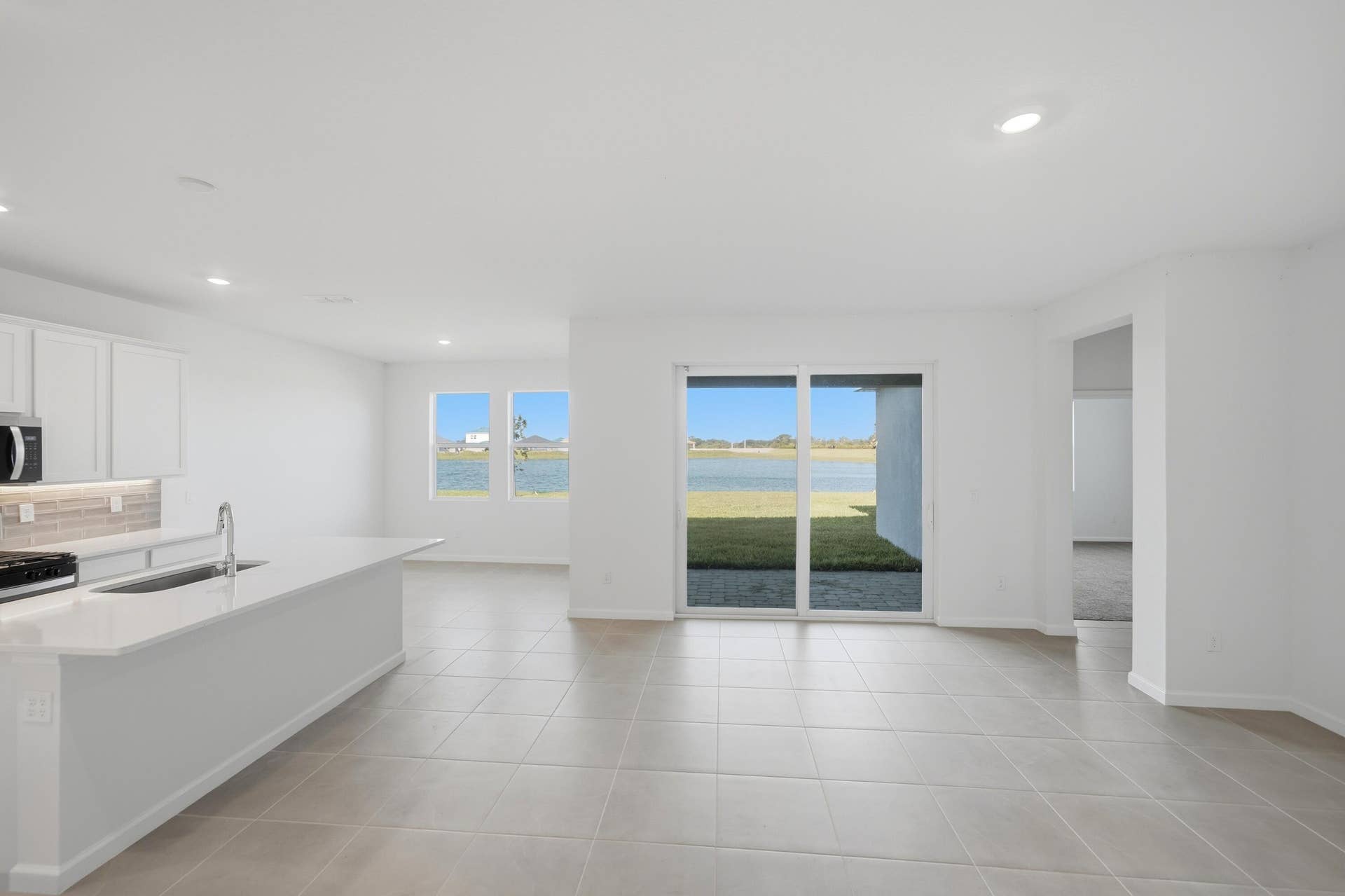 Living Room/Kitchen