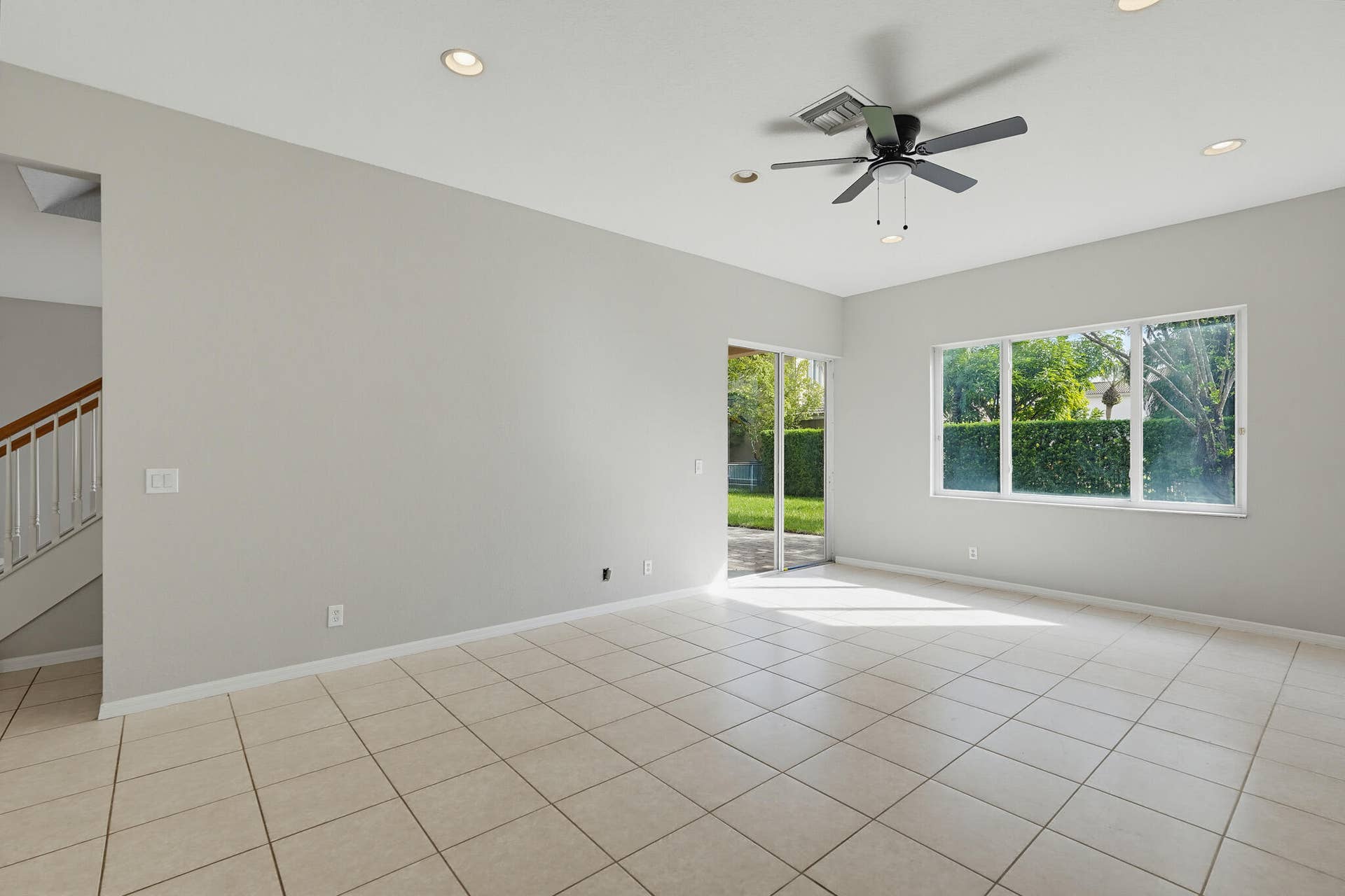 122 SARONA Circle, Royal Palm Beach, FL 33411 DSC08314