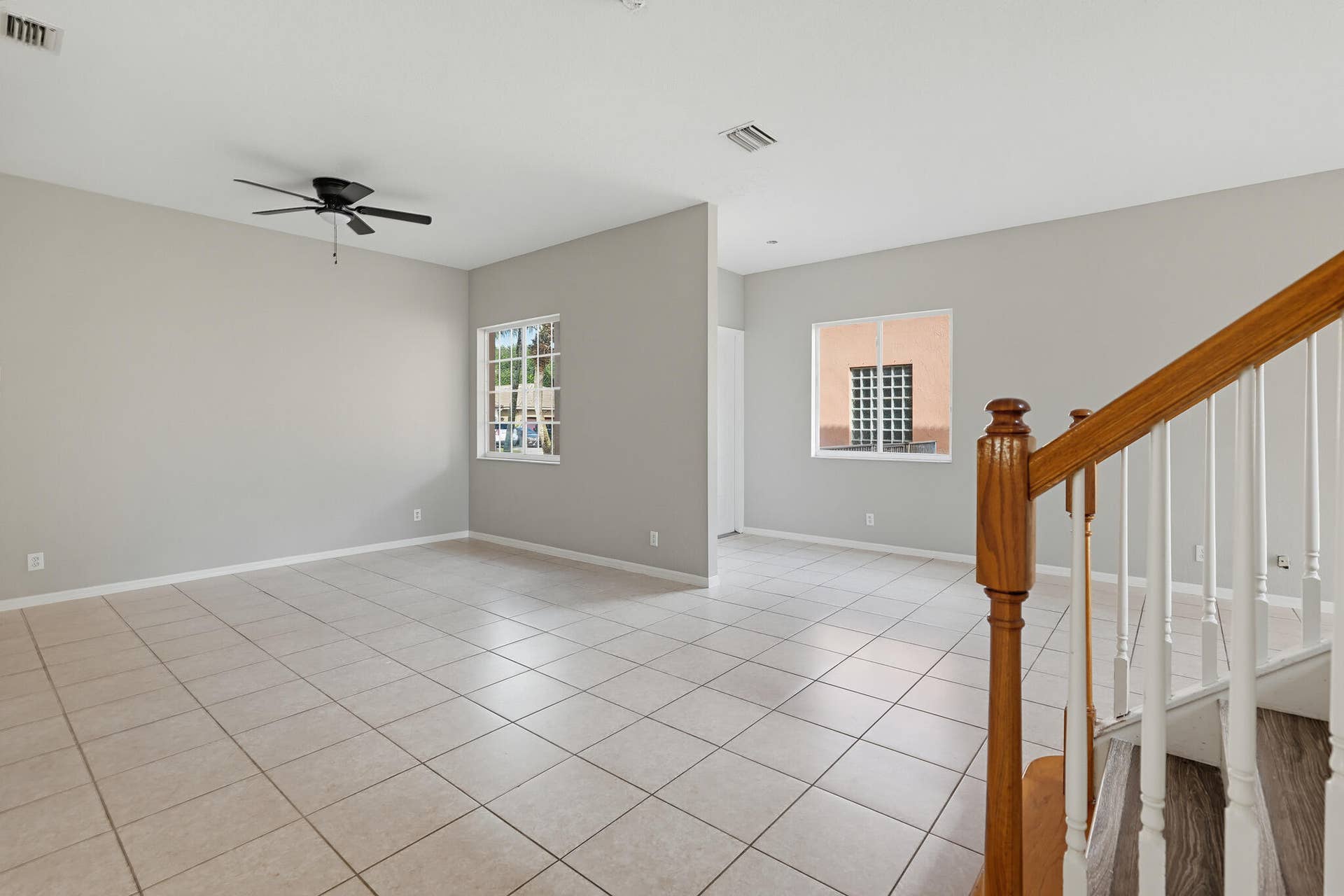 122 SARONA Circle, Royal Palm Beach, FL 33411 DSC08289