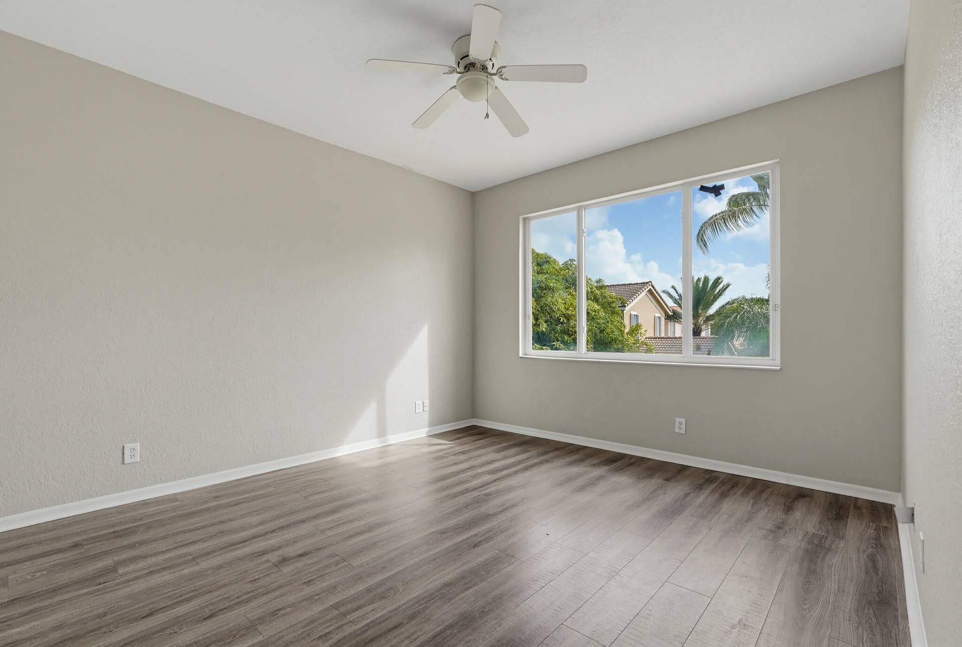 122 SARONA Circle, Royal Palm Beach, FL 33411 DSC08419
