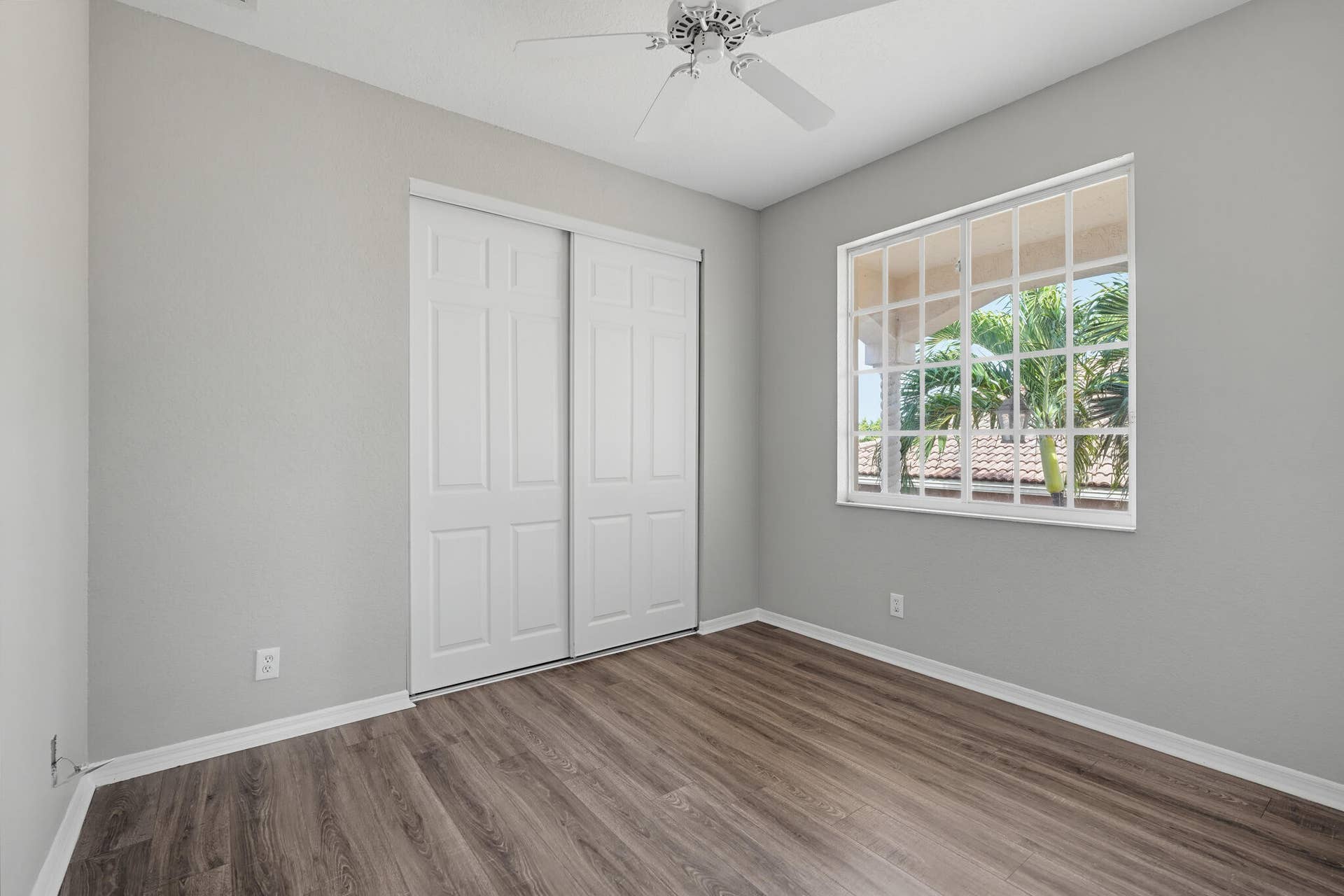 122 SARONA Circle, Royal Palm Beach, FL 33411 DSC08444