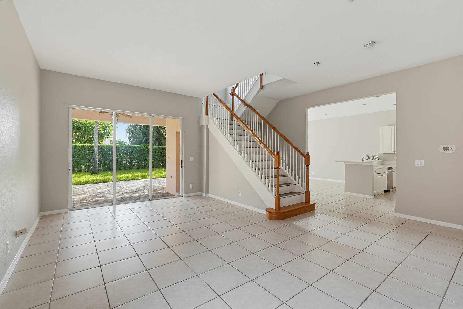 122 SARONA Circle, Royal Palm Beach, FL 33411 DSC08279