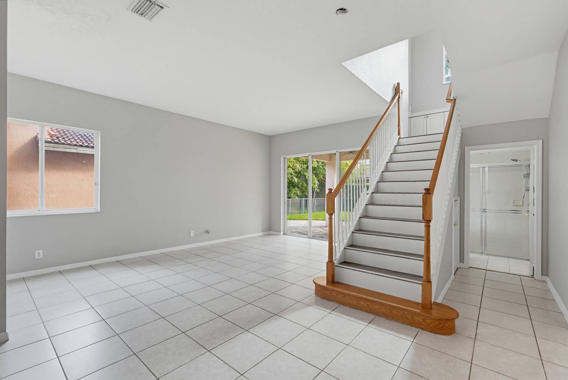 122 SARONA Circle, Royal Palm Beach, FL 33411 DSC08284