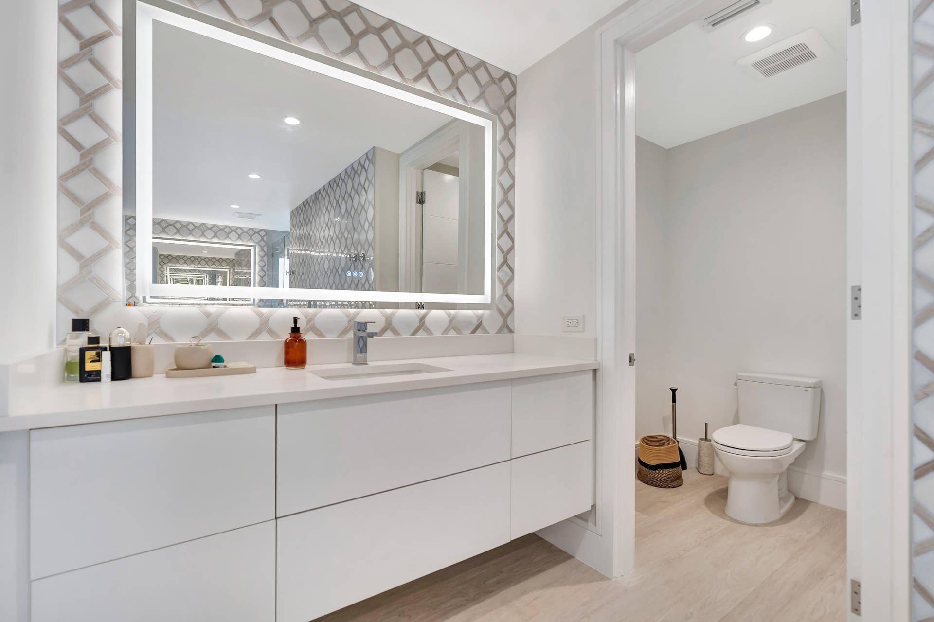 643 Lakewoode Circle E, Delray Beach, FL 33445 _MLP0556