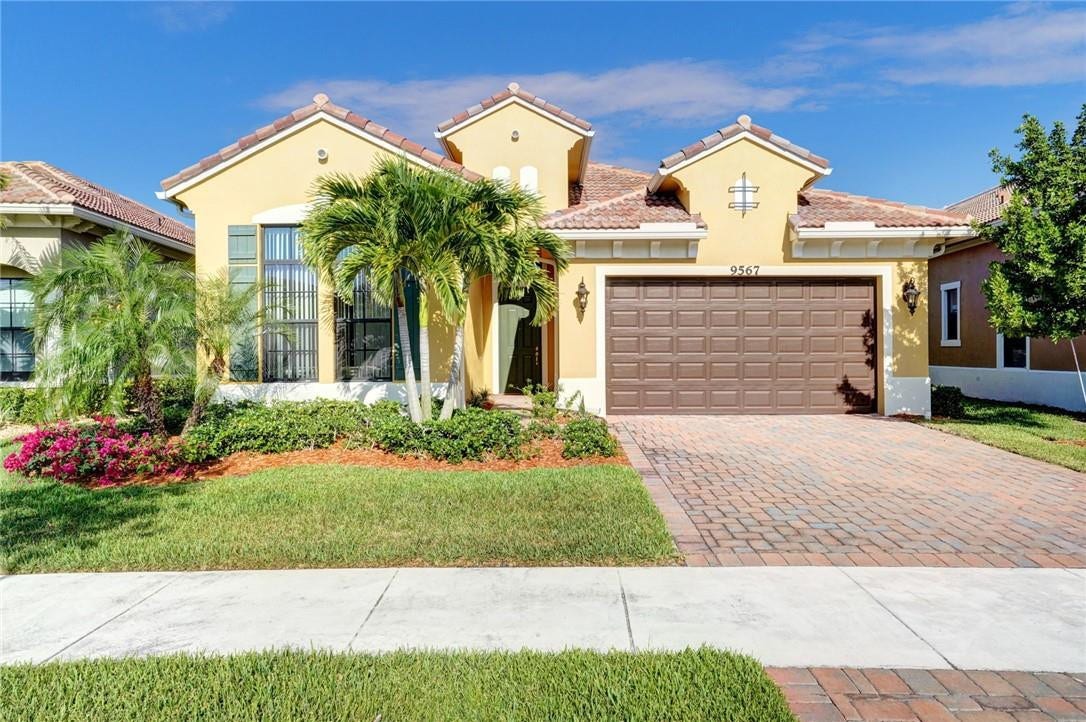 9567 KARLBERG Way, Parkland, FL 33076 Model Evret with lake view