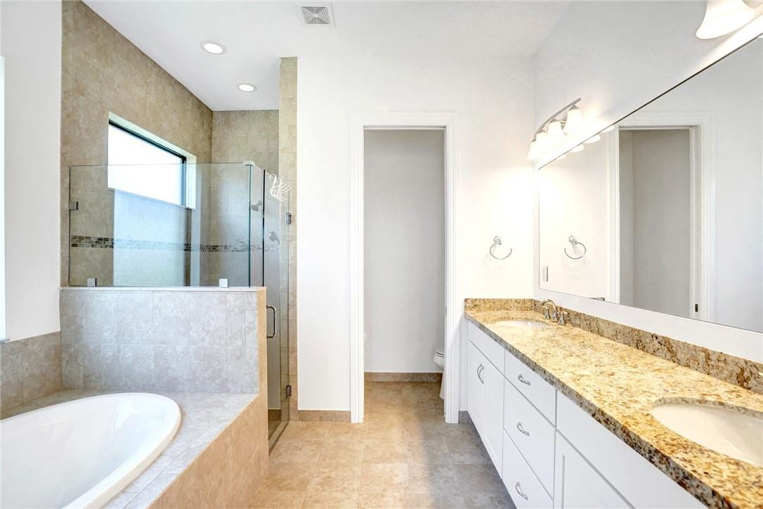 9567 KARLBERG Way, Parkland, FL 33076 master bathroom