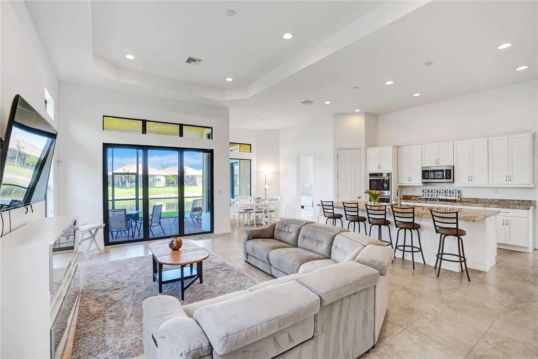 9567 KARLBERG Way, Parkland, FL 33076 Enjoy this beautiful lake view from every corner!