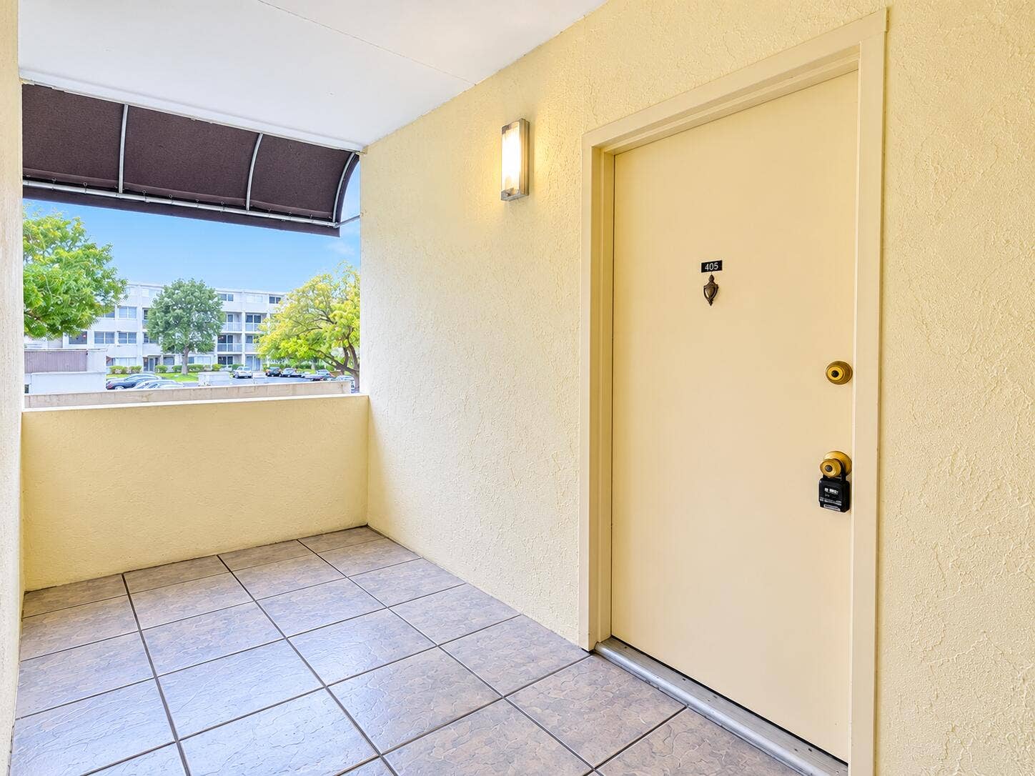 2701 RIVERSIDE Drive, #218-B, Coral Springs, Coral Springs, FL 33065 28DC6B7A-782E-4648-9B37-01F67D623E5D