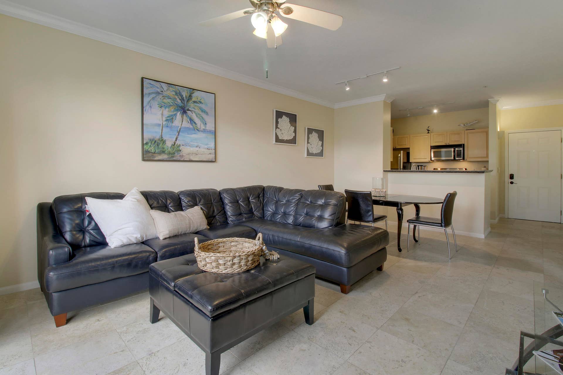 580 S SAPODILLA Avenue, #305, West Palm Beach, FL 33401 House 3-16