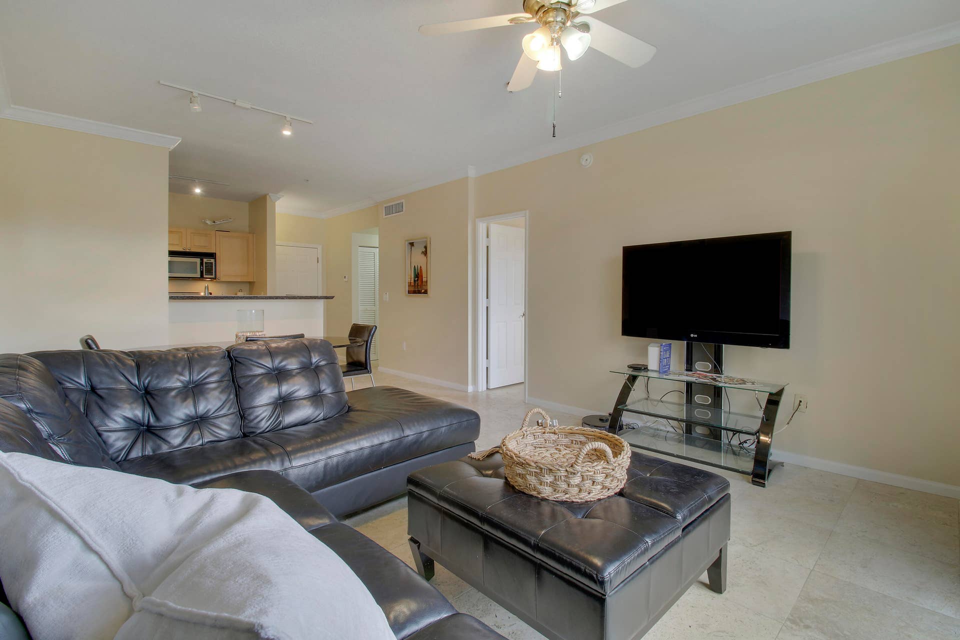 580 S SAPODILLA Avenue, #305, West Palm Beach, FL 33401 House 3-17