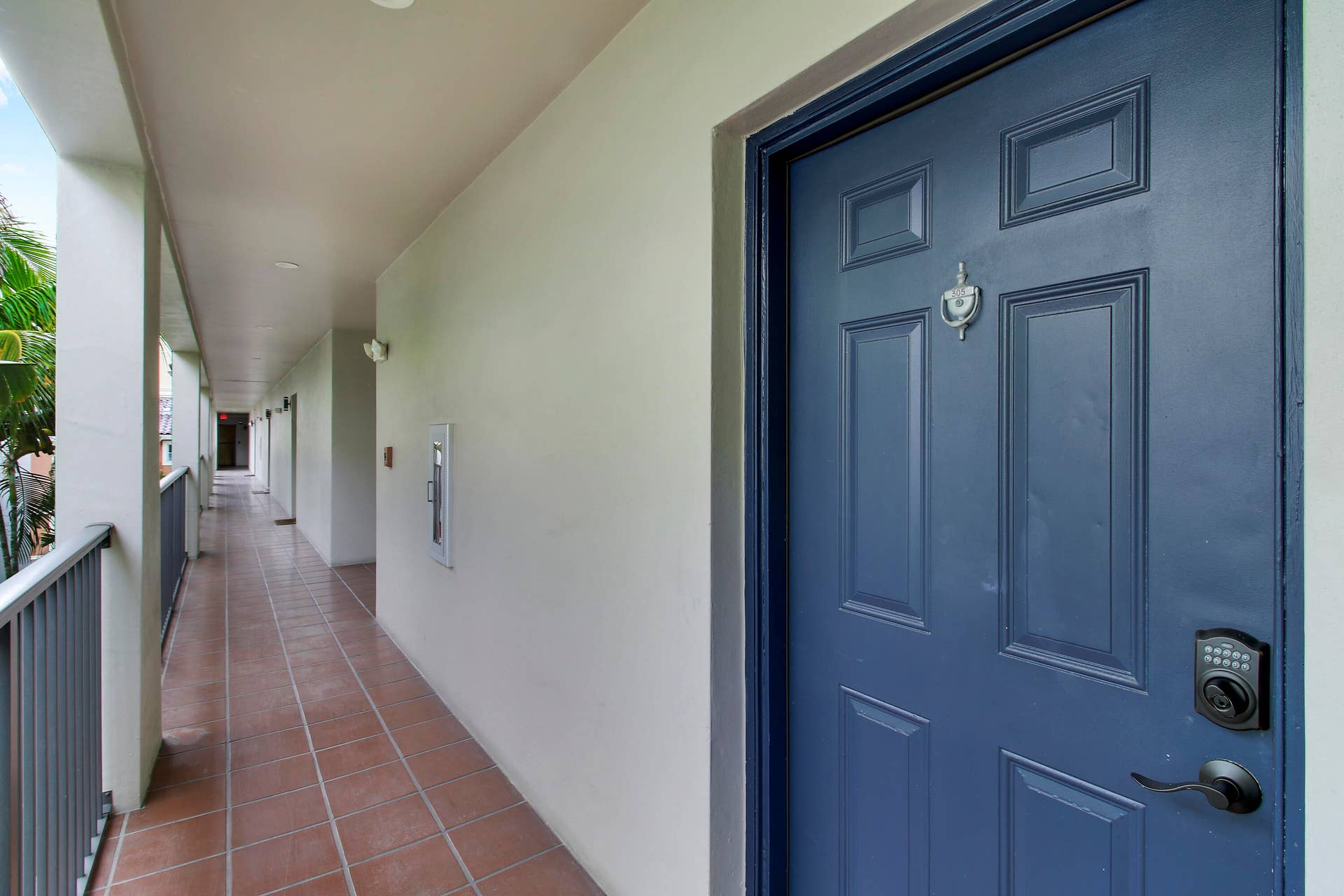 580 S SAPODILLA Avenue, #305, West Palm Beach, FL 33401 House 3-18
