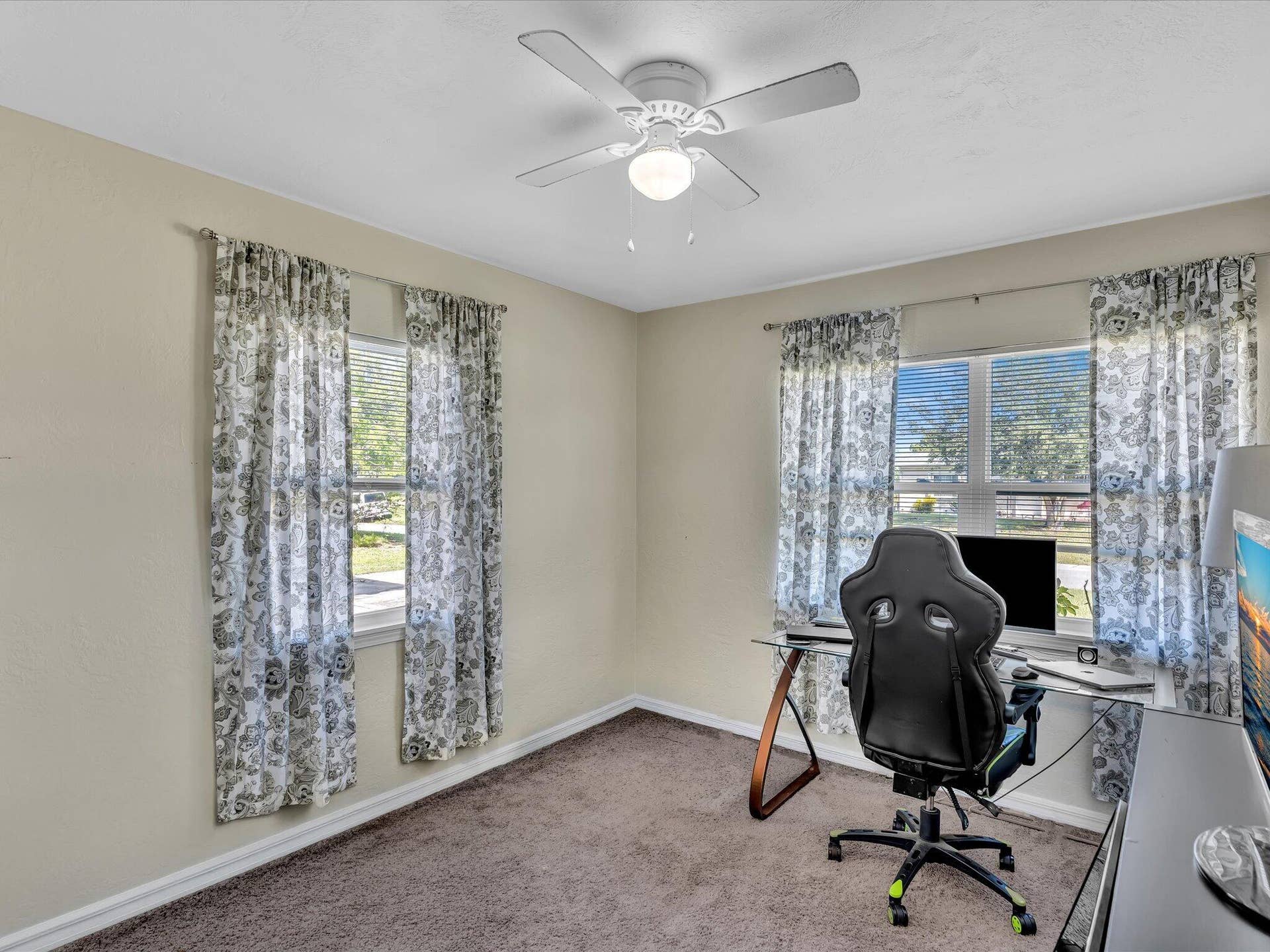 467 Alice Drive, Melbourne, FL 32935 Guest Bed 10'3" x 13'4"
