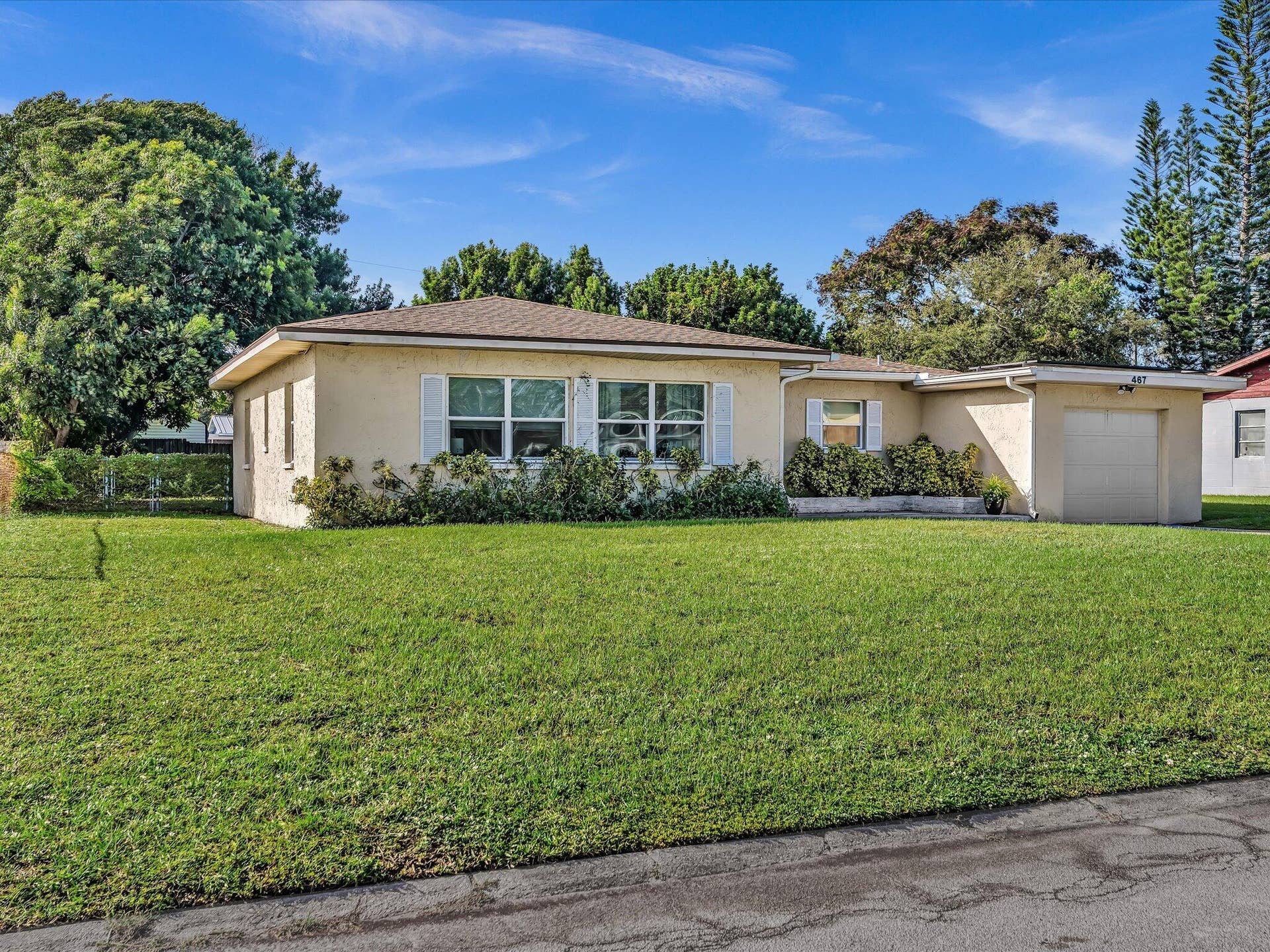 467 Alice Drive, Melbourne, FL 32935 Fully Fenced Yard