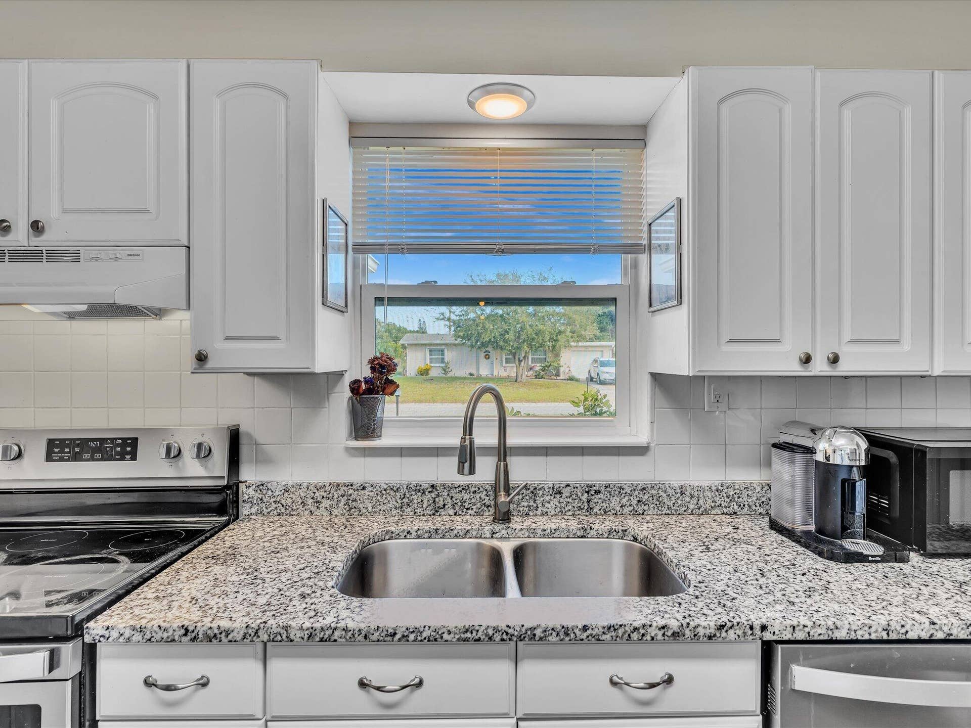 467 Alice Drive, Melbourne, FL 32935 Window over Sink