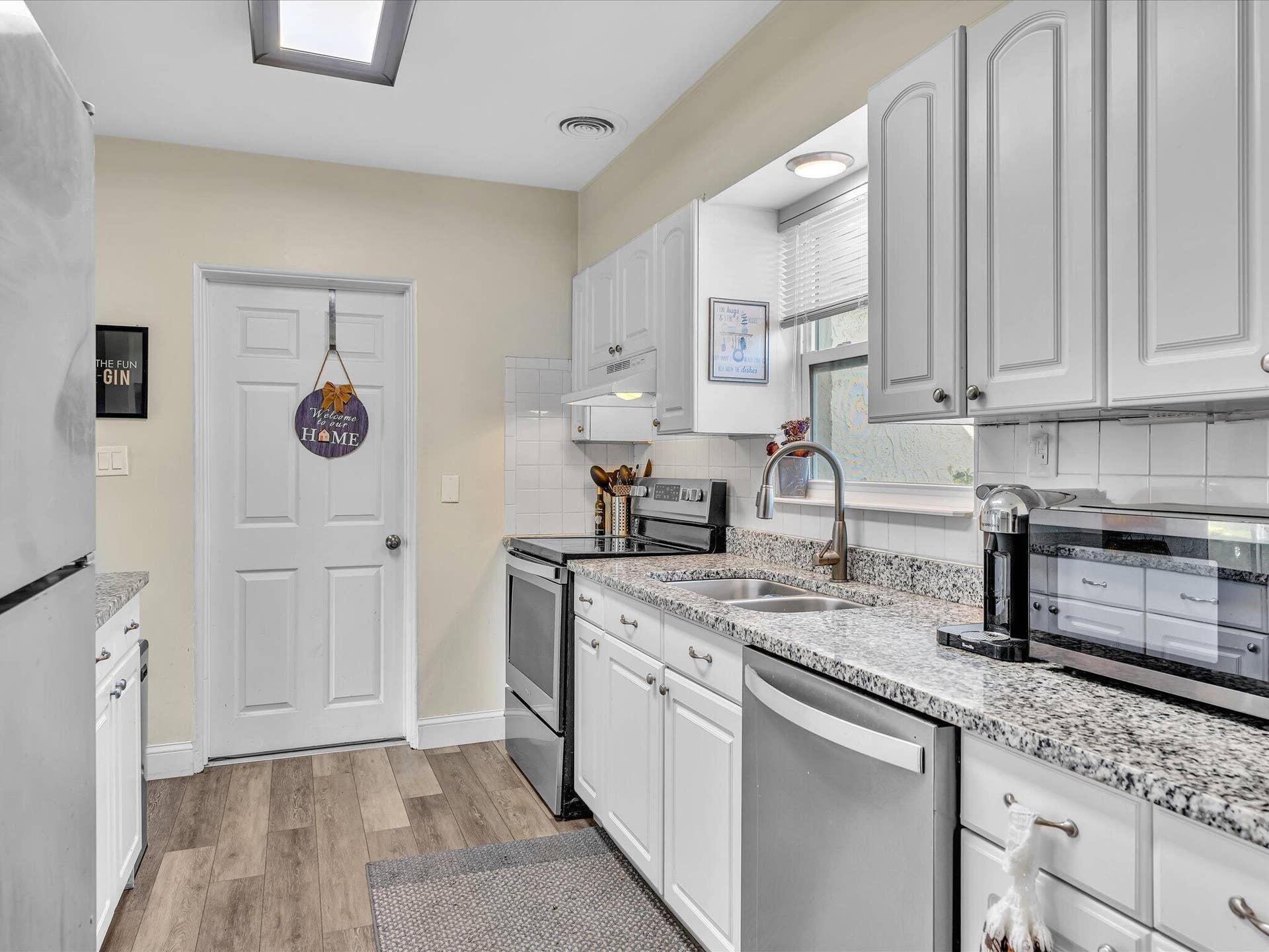 467 Alice Drive, Melbourne, FL 32935 Stainless Steel Appliances