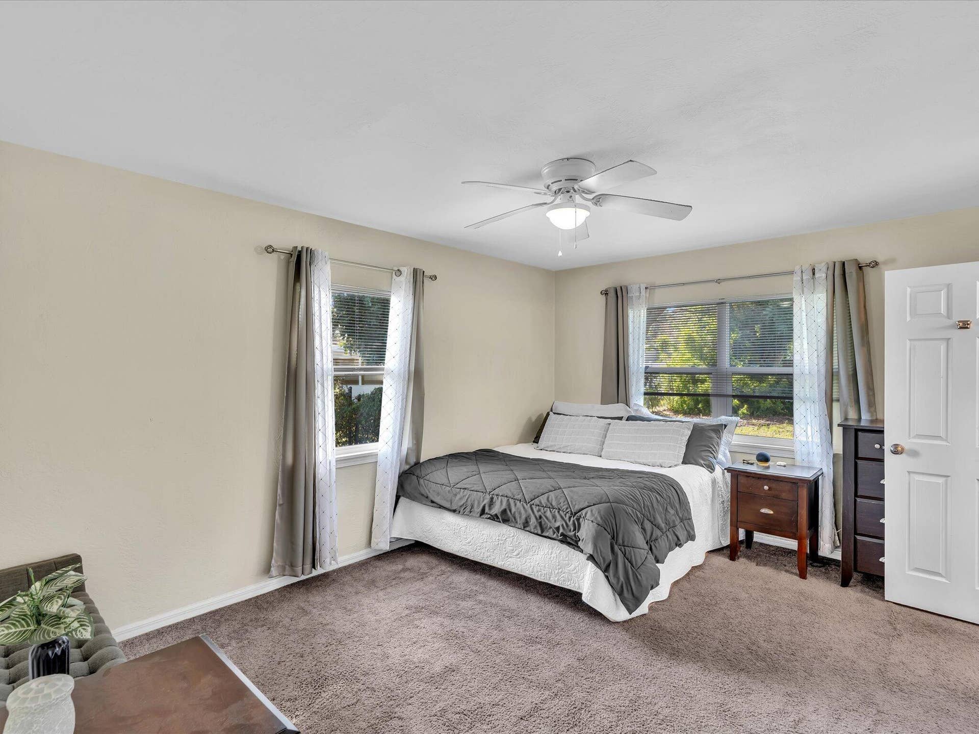 467 Alice Drive, Melbourne, FL 32935 Primary w En Suite Bath, Walk in Closet