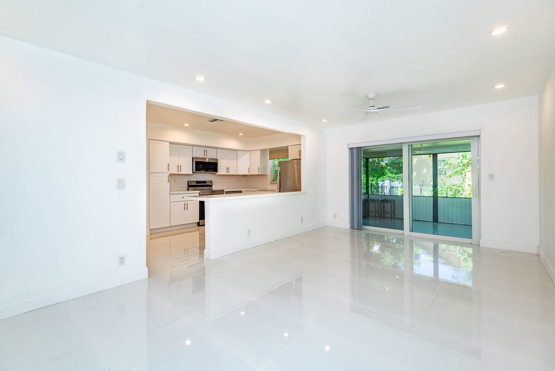 323 W Conference Drive W, #Unit B, Boca Raton, FL 33486 323-14