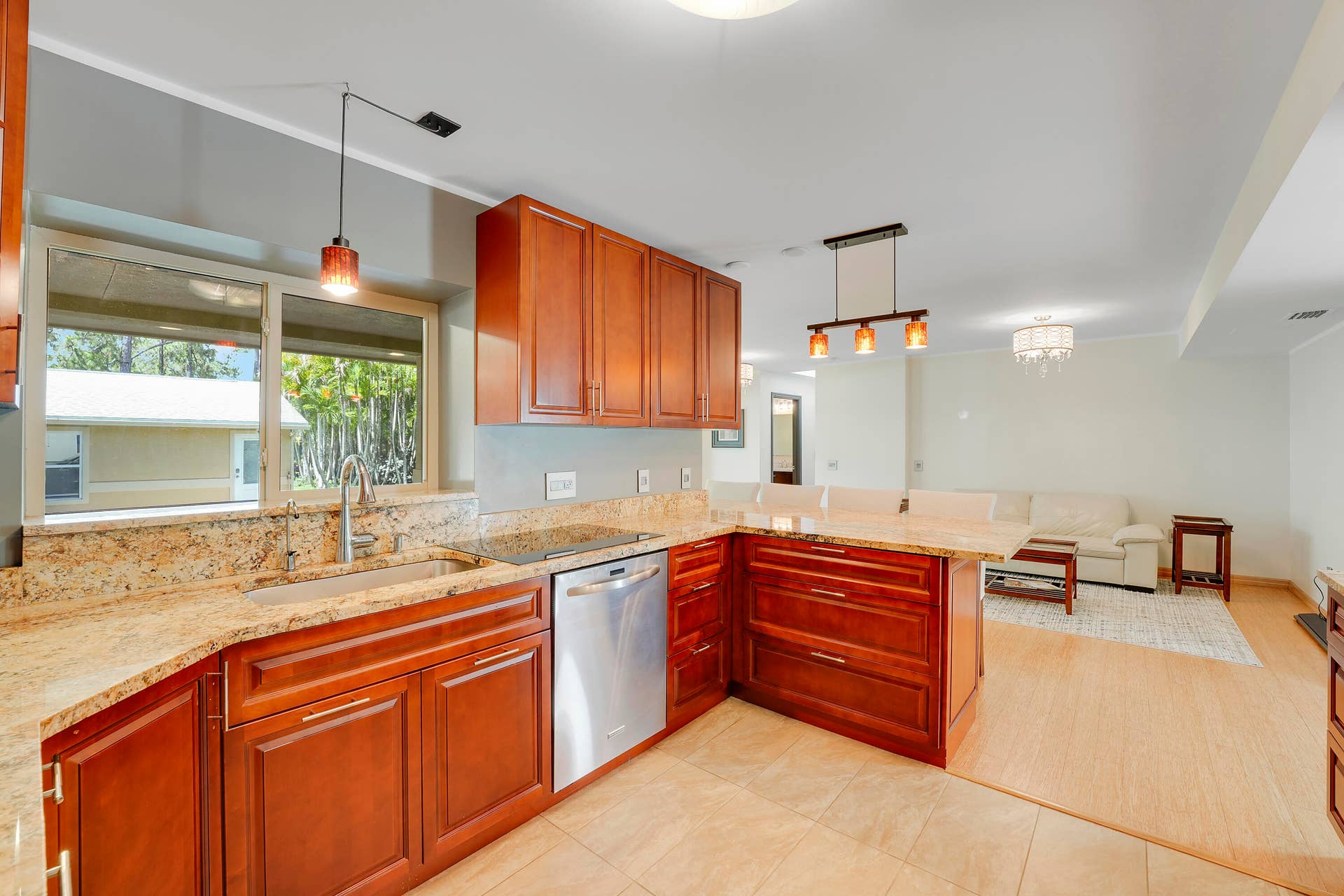 12263 SANDY Run, Jupiter, FL 33478 Kitchen / Cherry Wood Cabinets