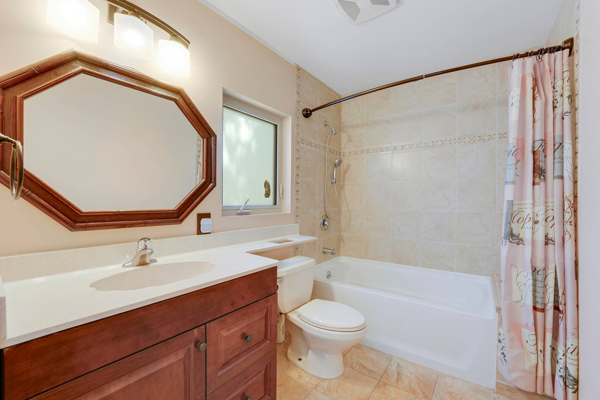 12263 SANDY Run, Jupiter, FL 33478 2nd Floor Bathroom