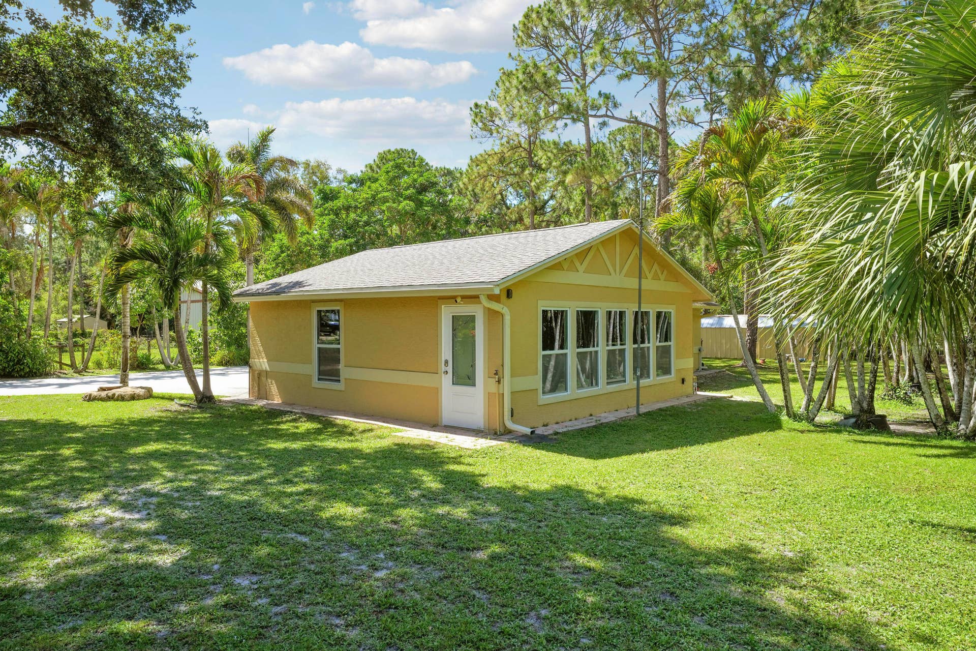 12263 SANDY Run, Jupiter, FL 33478 Garage