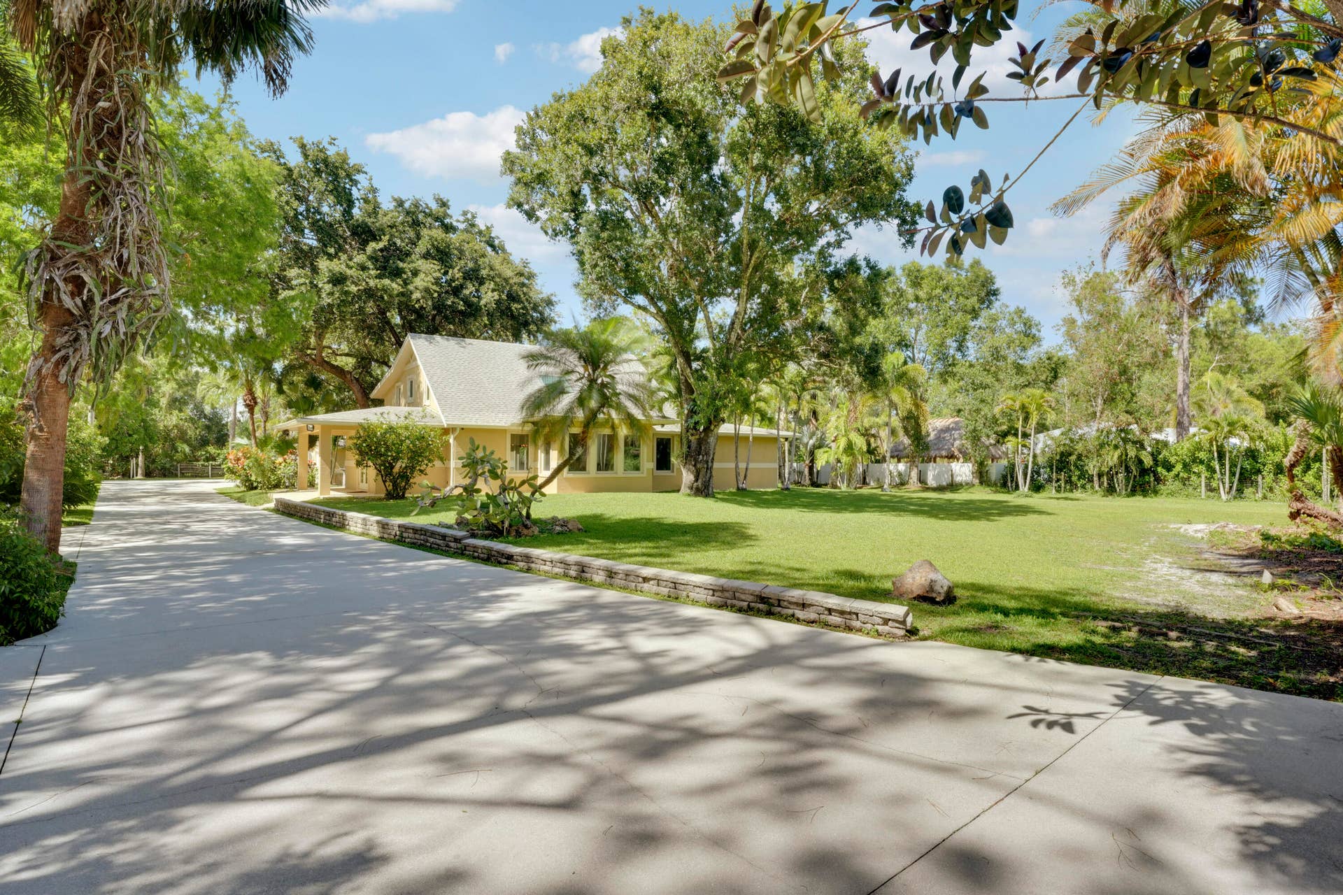 12263 SANDY Run, Jupiter, FL 33478 Driveway