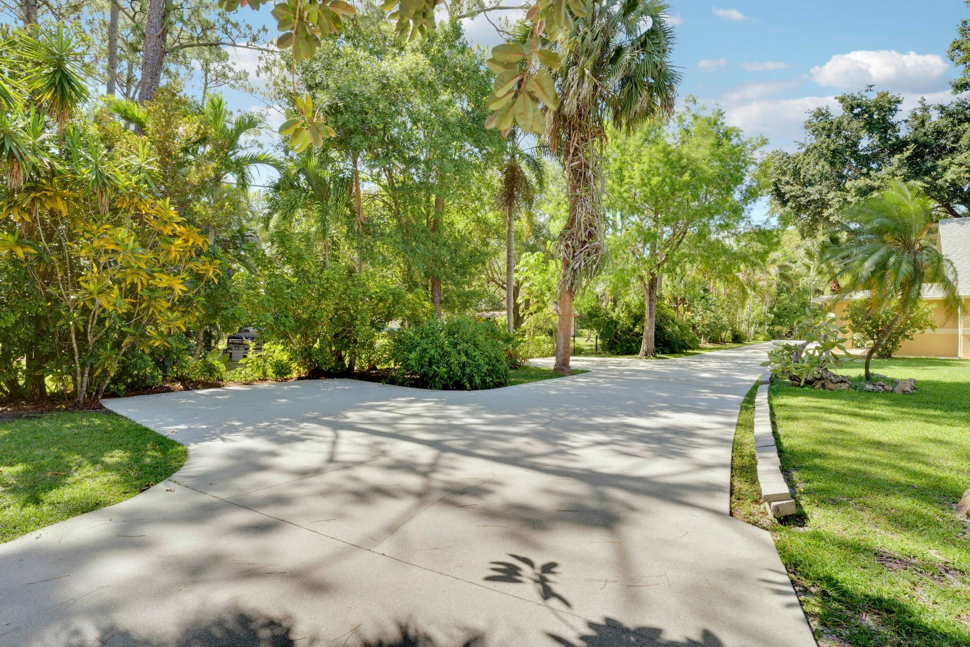 12263 SANDY Run, Jupiter, FL 33478 Driveway