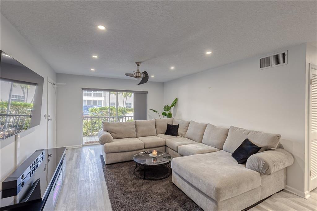 6295 Bay Club Drive, #1, Fort Lauderdale, FL 33308 Photo 9