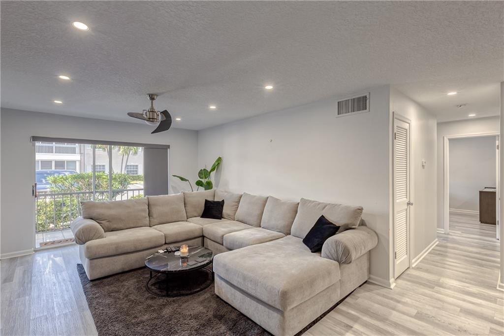 6295 BAY CLUB Drive, #1, Fort Lauderdale, Fort Lauderdale, FL 33308 Photo 18