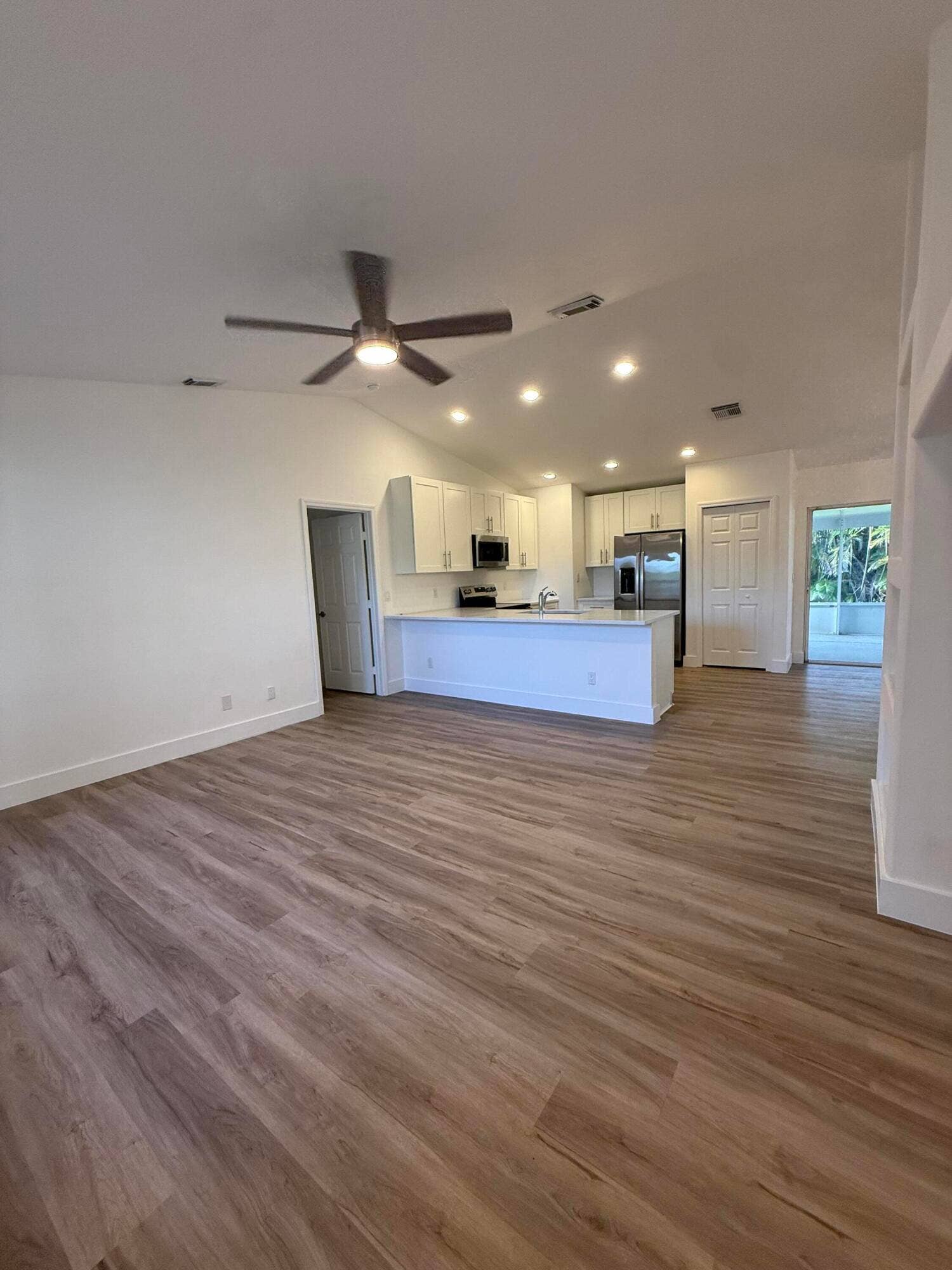 2226 SE FRIENDSHIP Street, Port St Lucie, FL 34952 IMG_1626