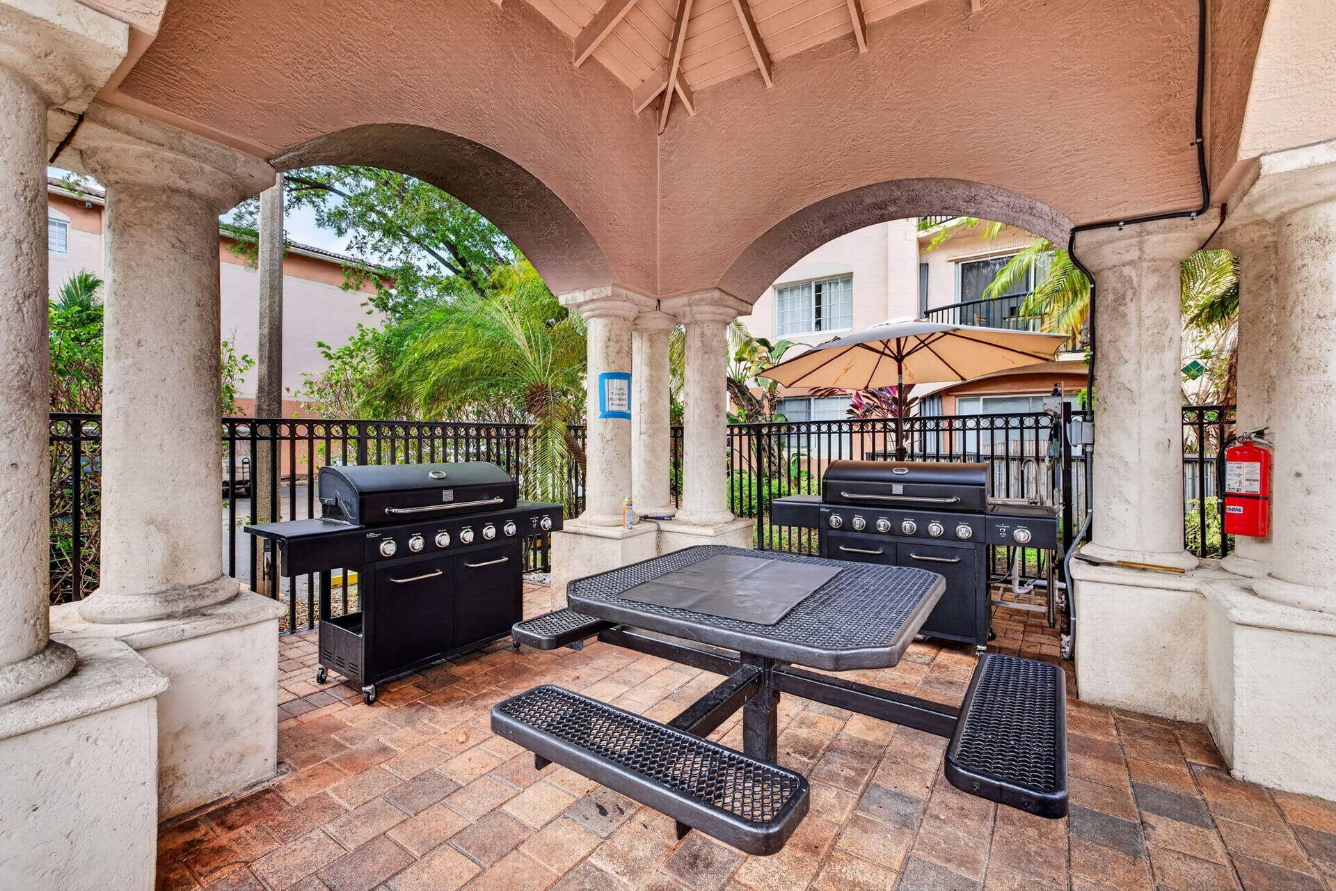2039 SE 10TH Avenue, #512, Fort Lauderdale, FL 33316 58-web-or-mls-699A4134