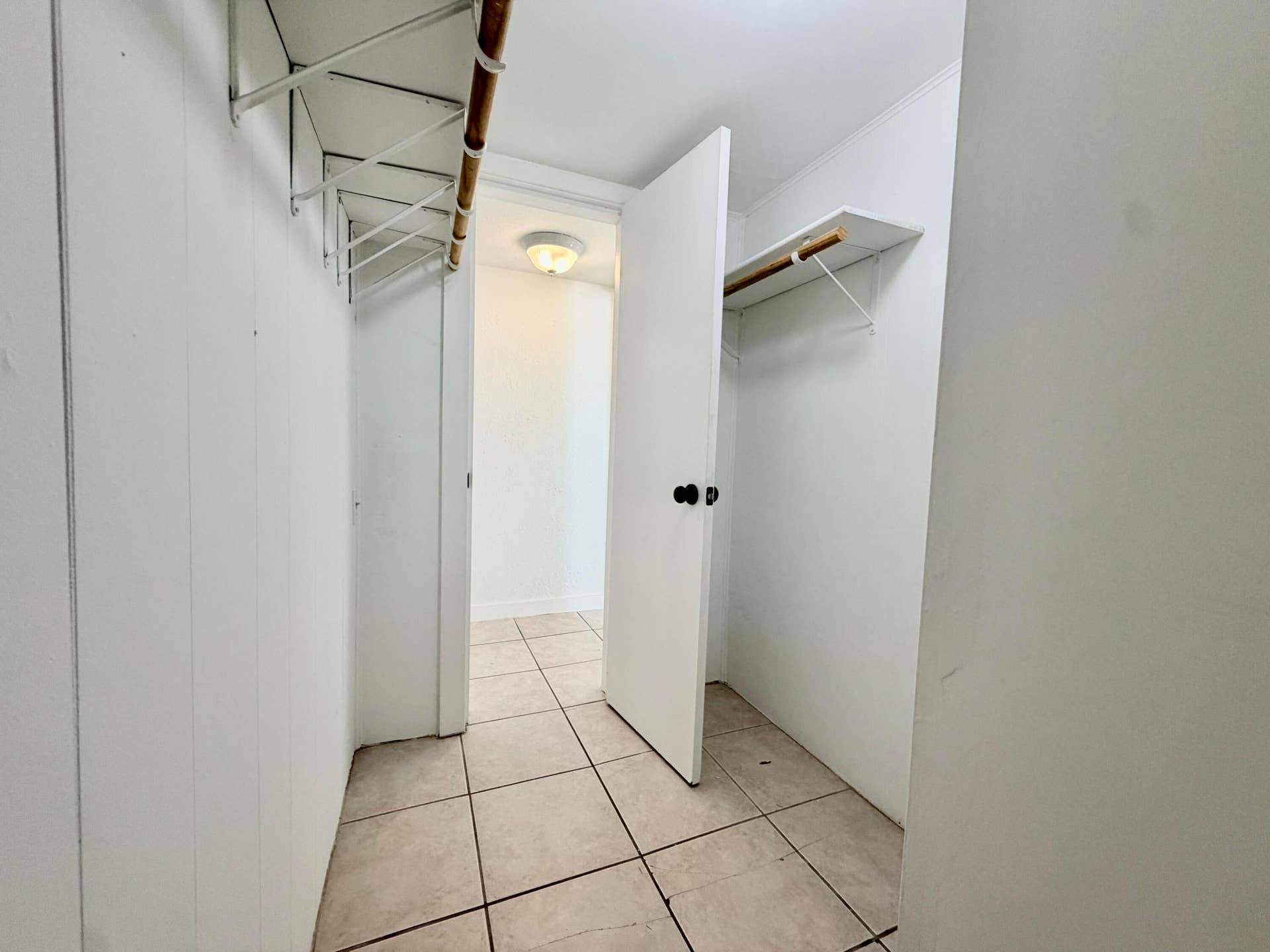 629 SE 4th Avenue, #Back, Delray Beach, FL 33483 Bed 1 closet