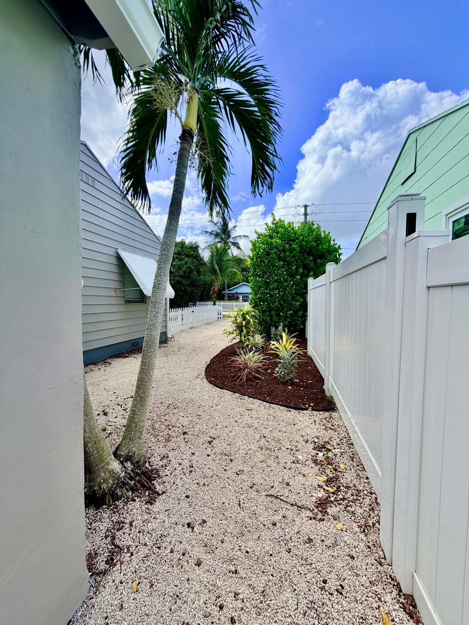 629 SE 4th Avenue, #Back, Delray Beach, FL 33483 View From Front Door