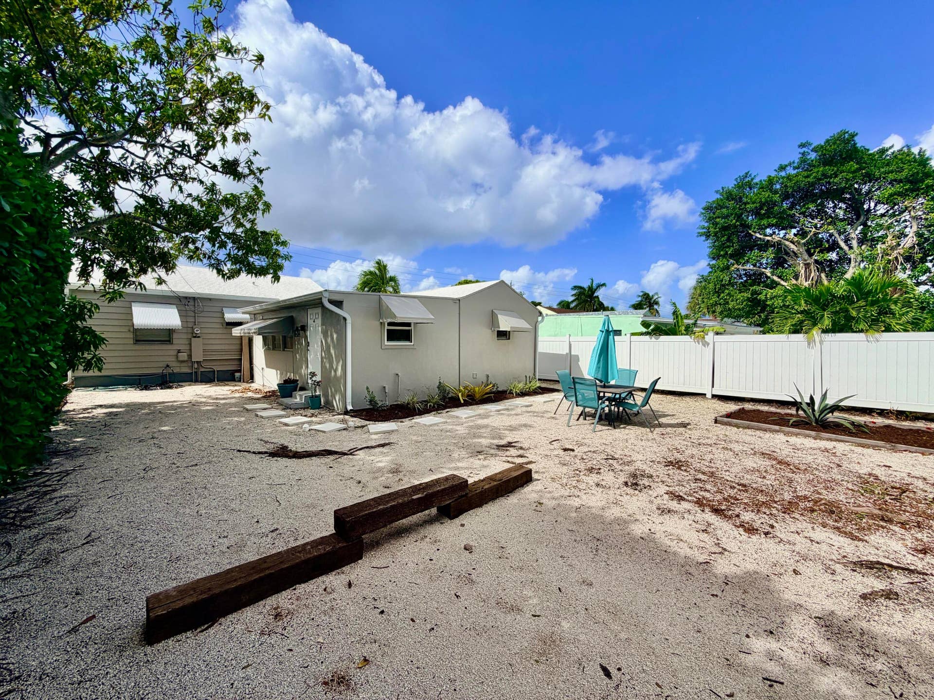 629 SE 4th Avenue, #Back, Delray Beach, FL 33483 7E443B09-EF9F-4A13-9AA2-A2A21A055F88_1_2