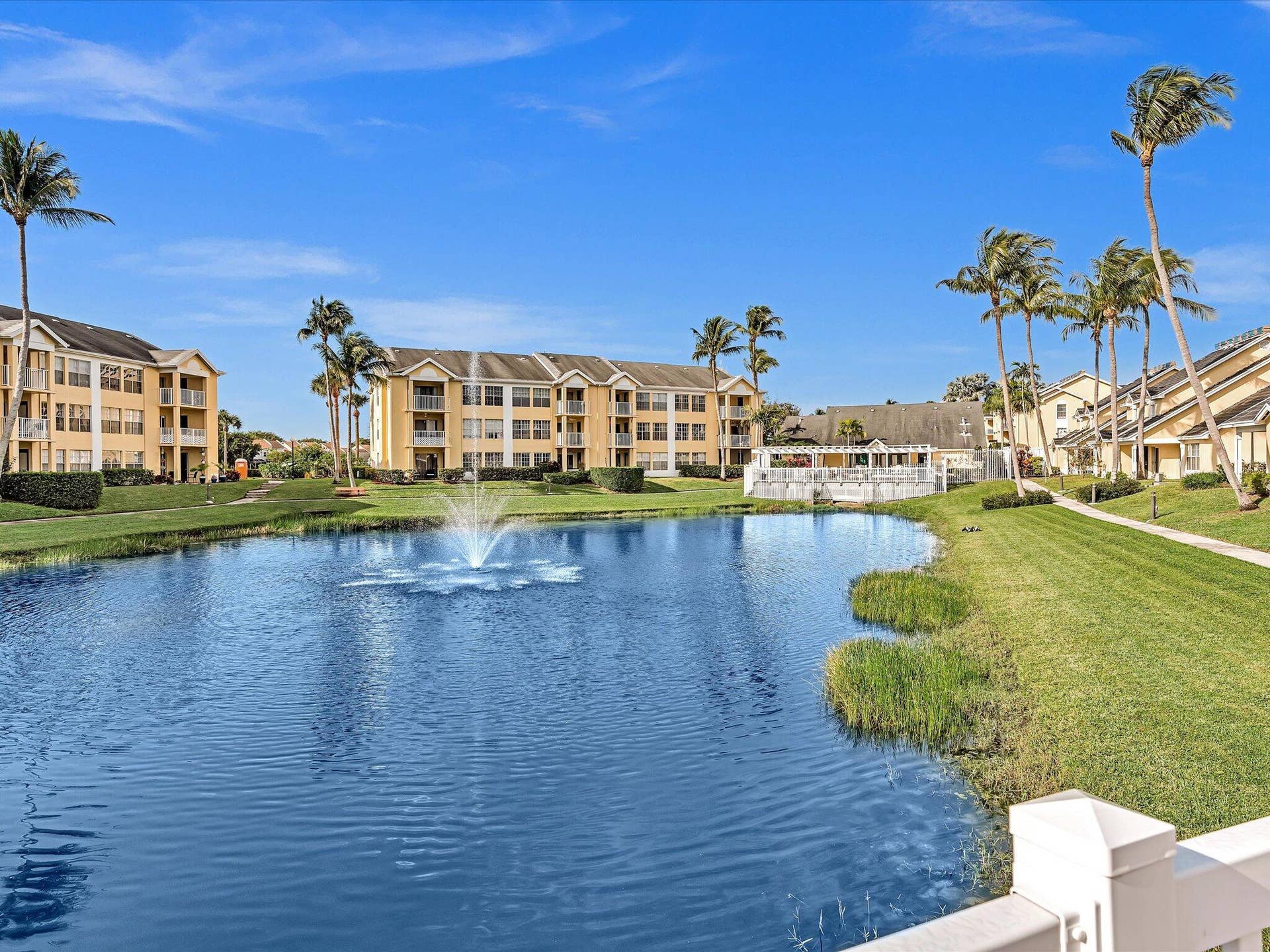 6284 LA COSTA Drive, #K, Boca Raton, Boca Raton, FL 33433 Community Grounds