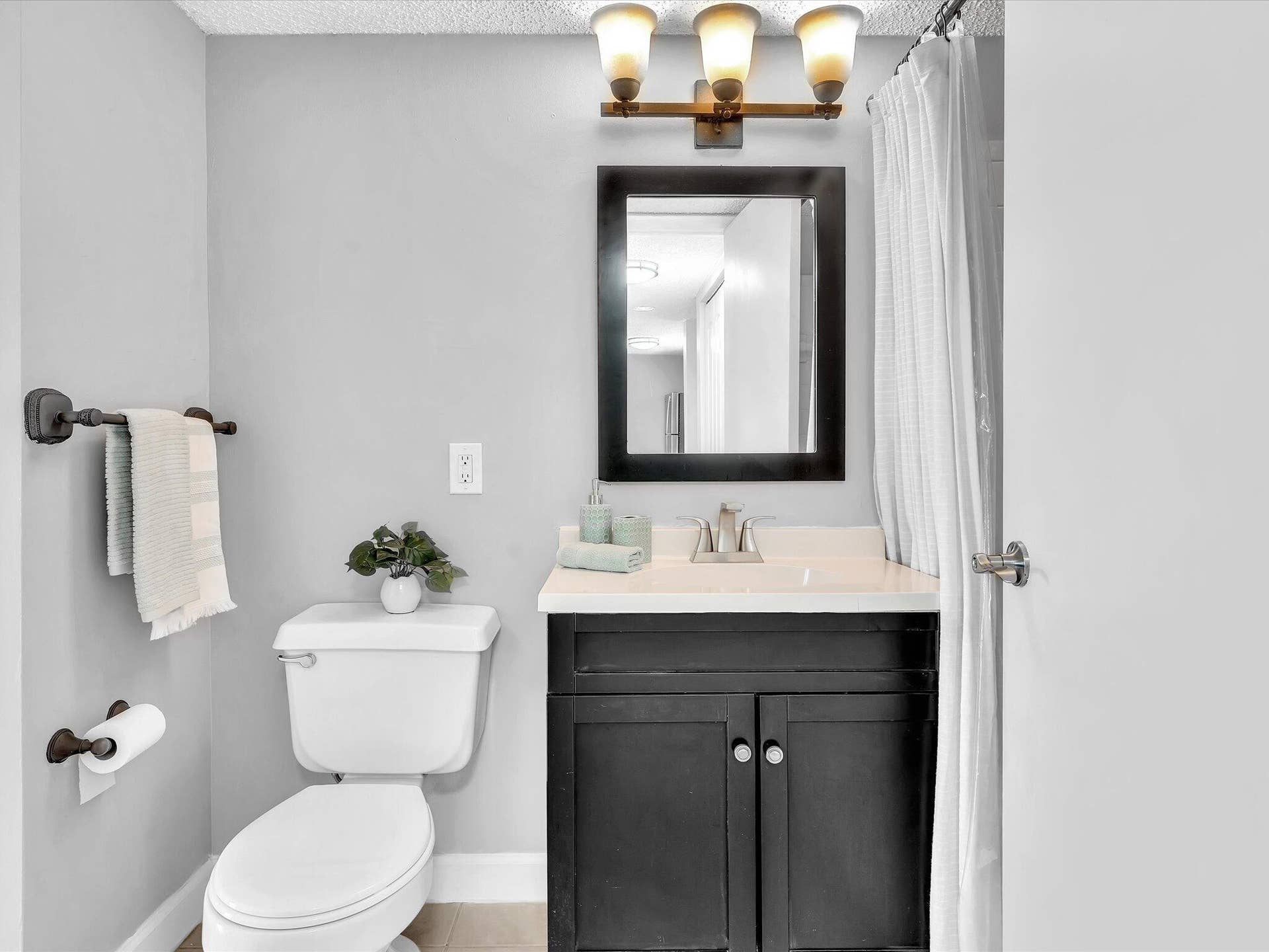 6284 LA COSTA Drive, #K, Boca Raton, Boca Raton, FL 33433 Full Bath