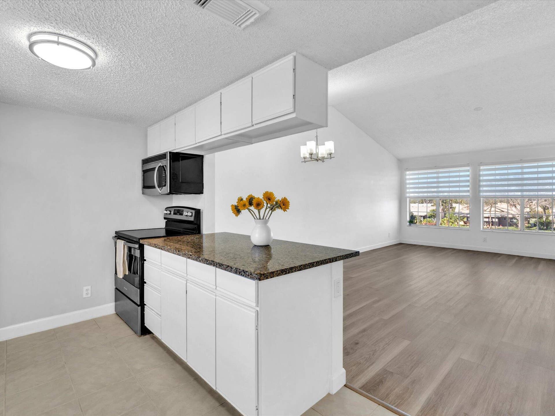 6284 LA COSTA Drive, #K, Boca Raton, Boca Raton, FL 33433 Open Living Space