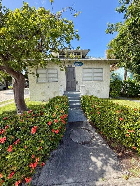 Property photo for 131 S Federal Highway, Lake Worth, FL