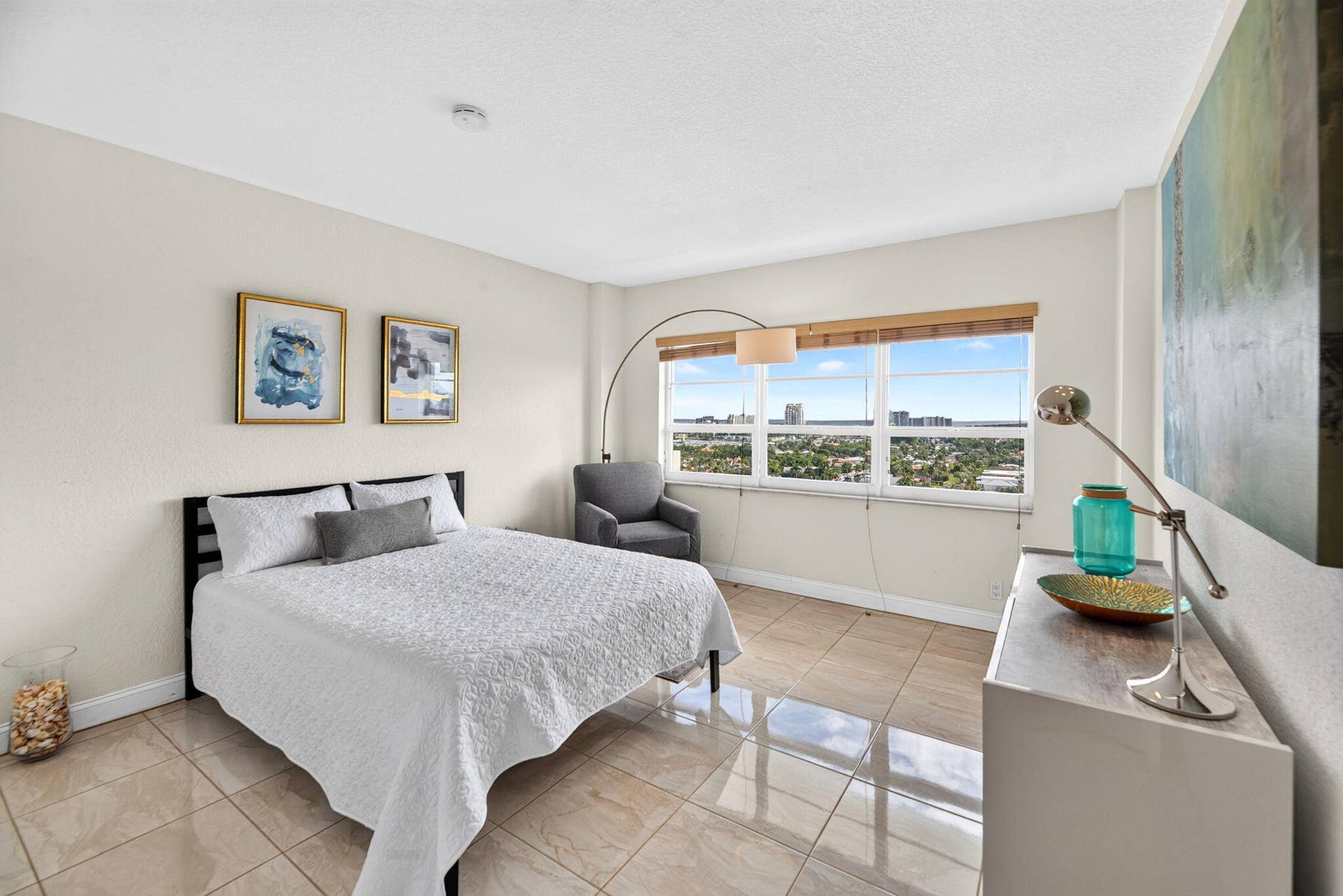 340 SUNSET Drive, #1809, Fort Lauderdale, FL 33301 48-web-or-mls-Guest bedroom 1