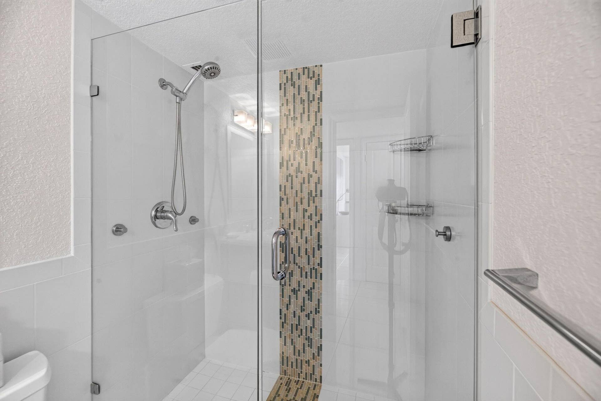 340 SUNSET Drive, #1809, Fort Lauderdale, FL 33301 57-web-or-mls-Guest bath 3